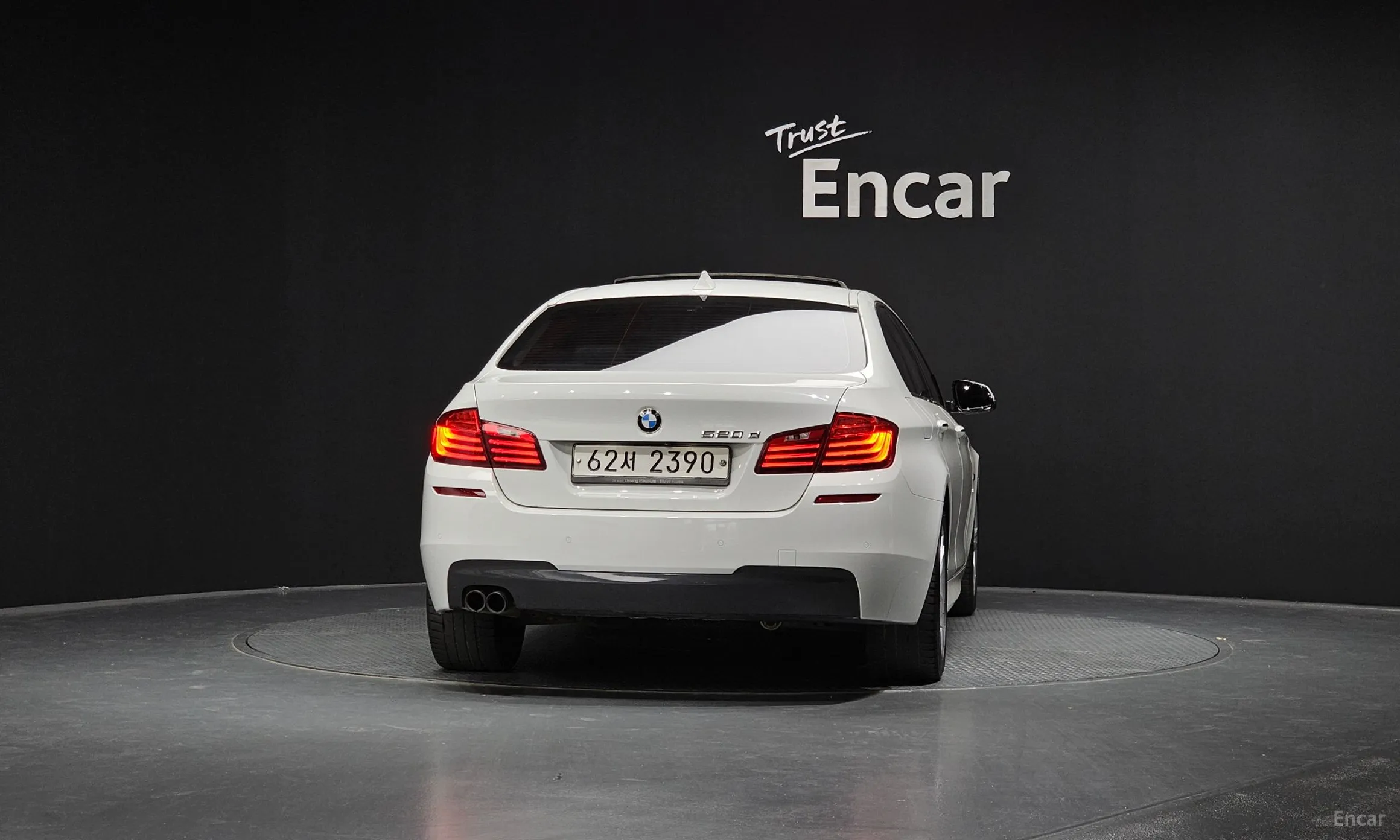 BMW 5 Series (F10) превью 3