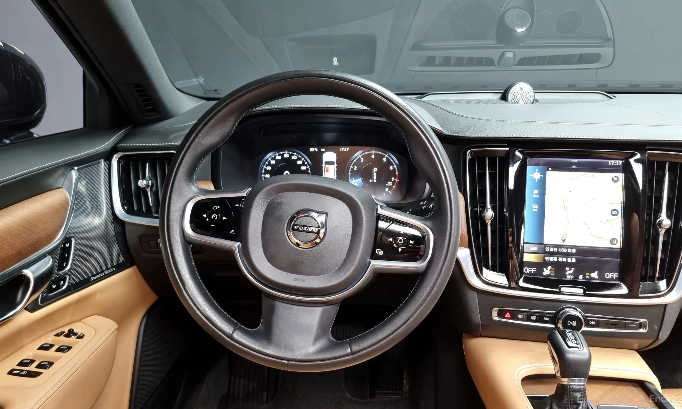 Volvo S90 превью 13