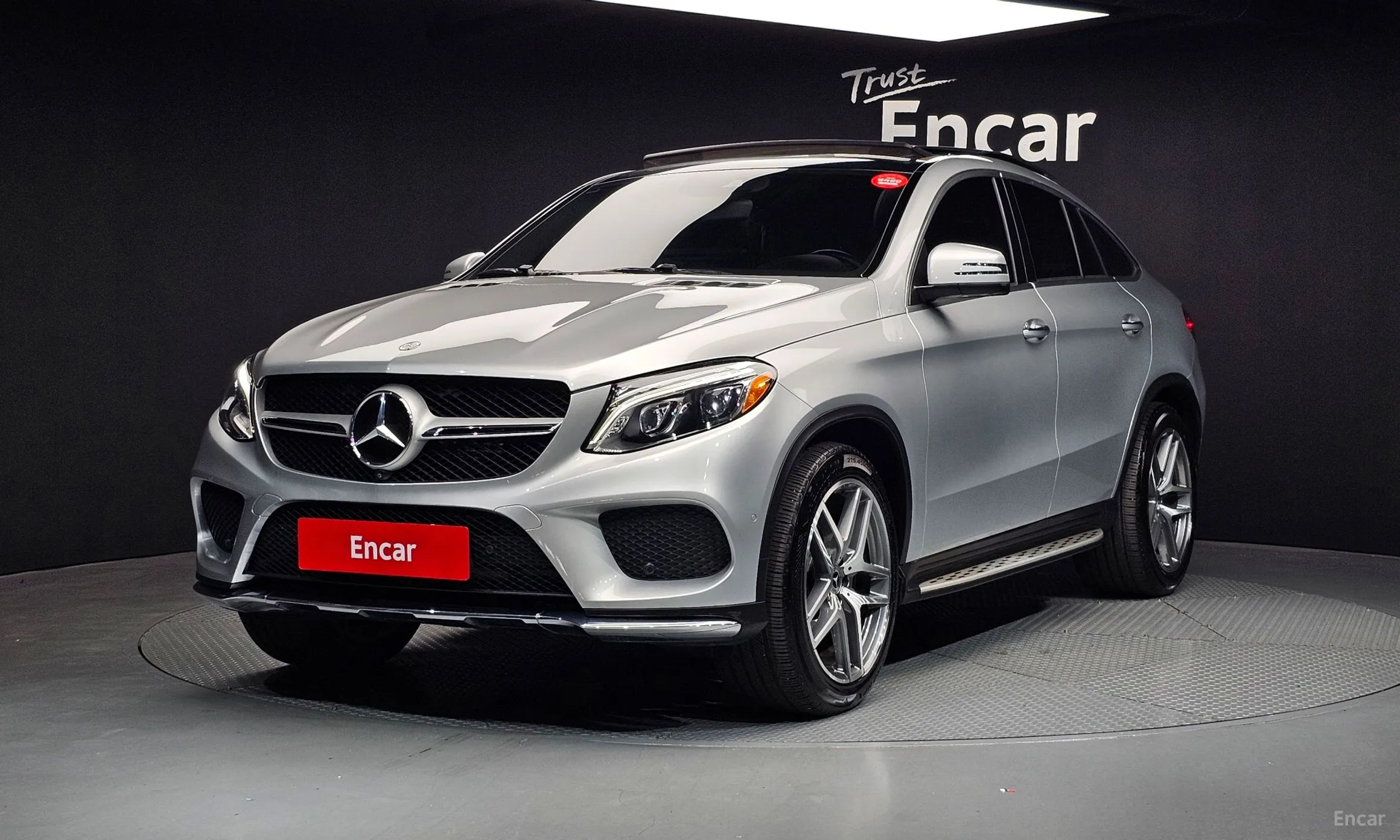 Mercedes Benz GLE-Class W166
