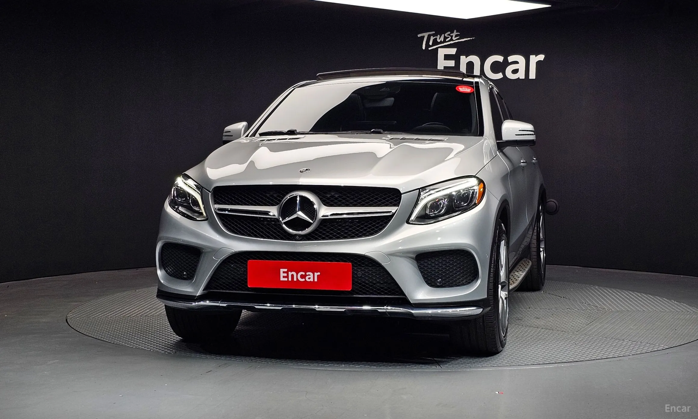 Mercedes Benz GLE-Class W166