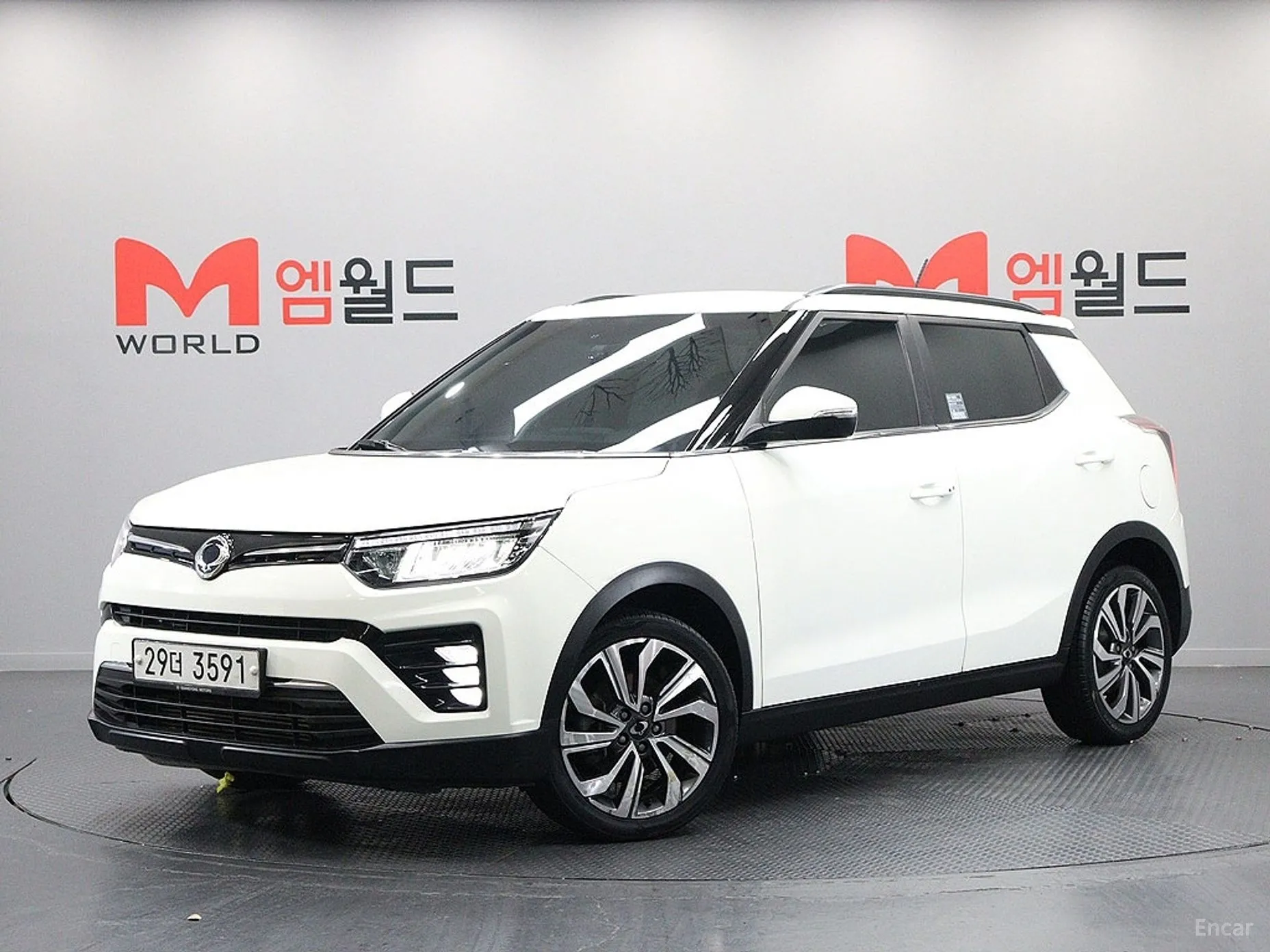 Berry New Tivoli
