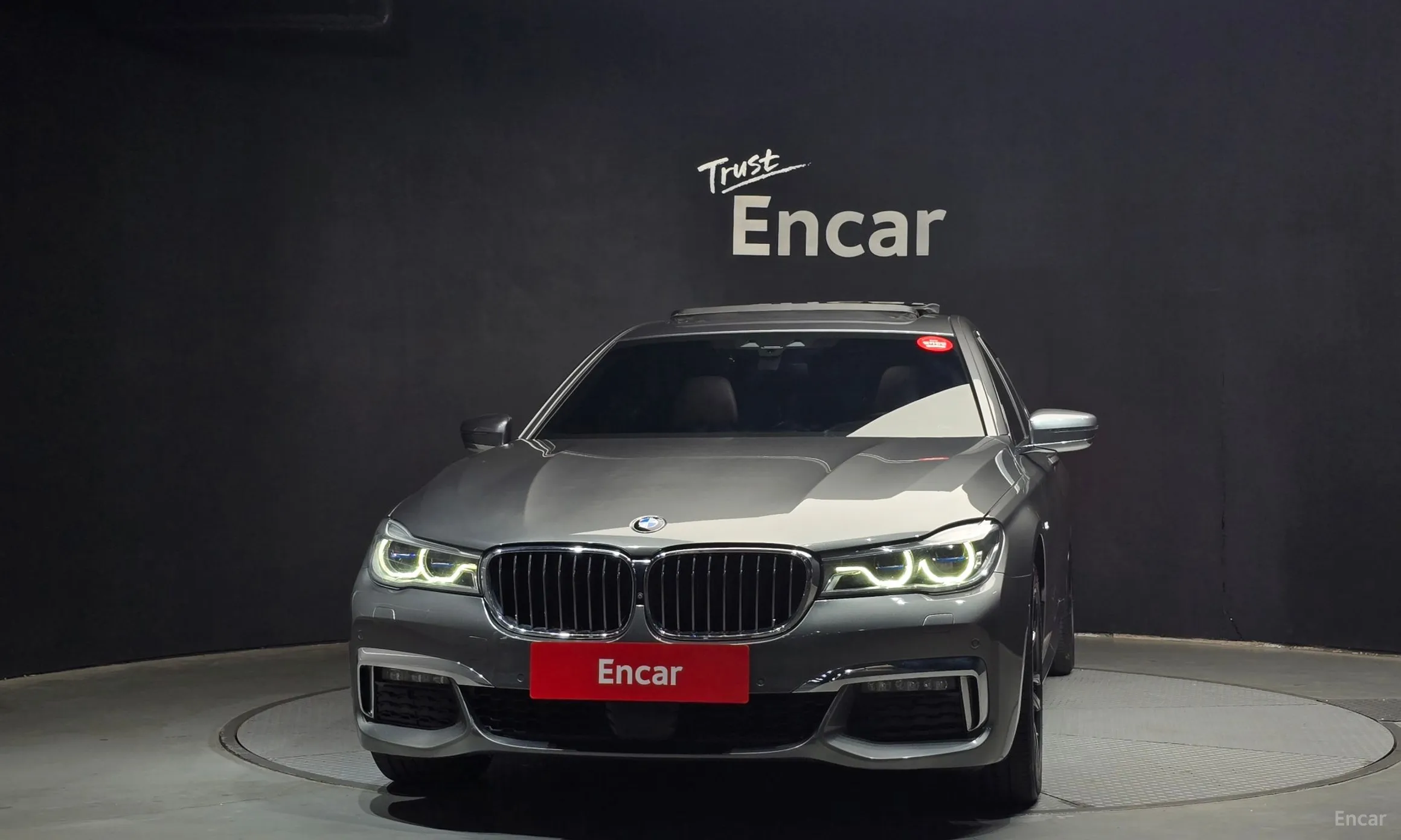 BMW 7 Series (G11) превью 2