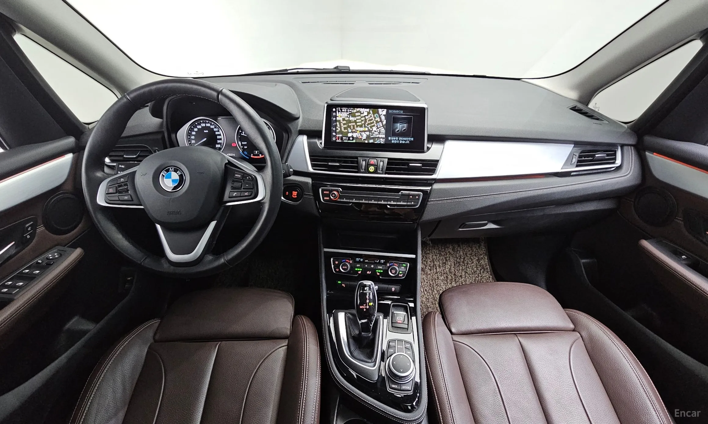 BMW 2-Series Active Tourer (F45) превью 4