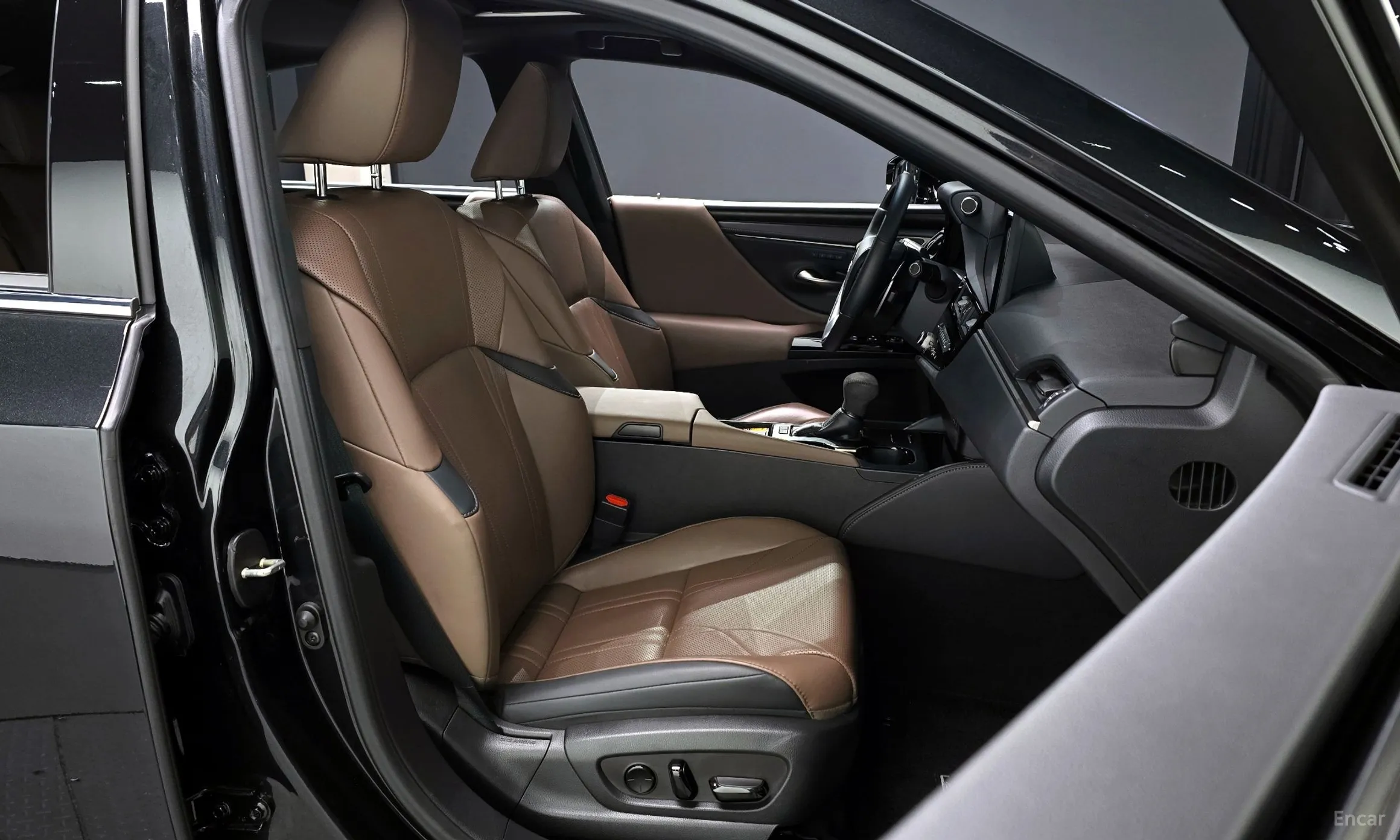 Lexus ES300h 7th Generation превью 10