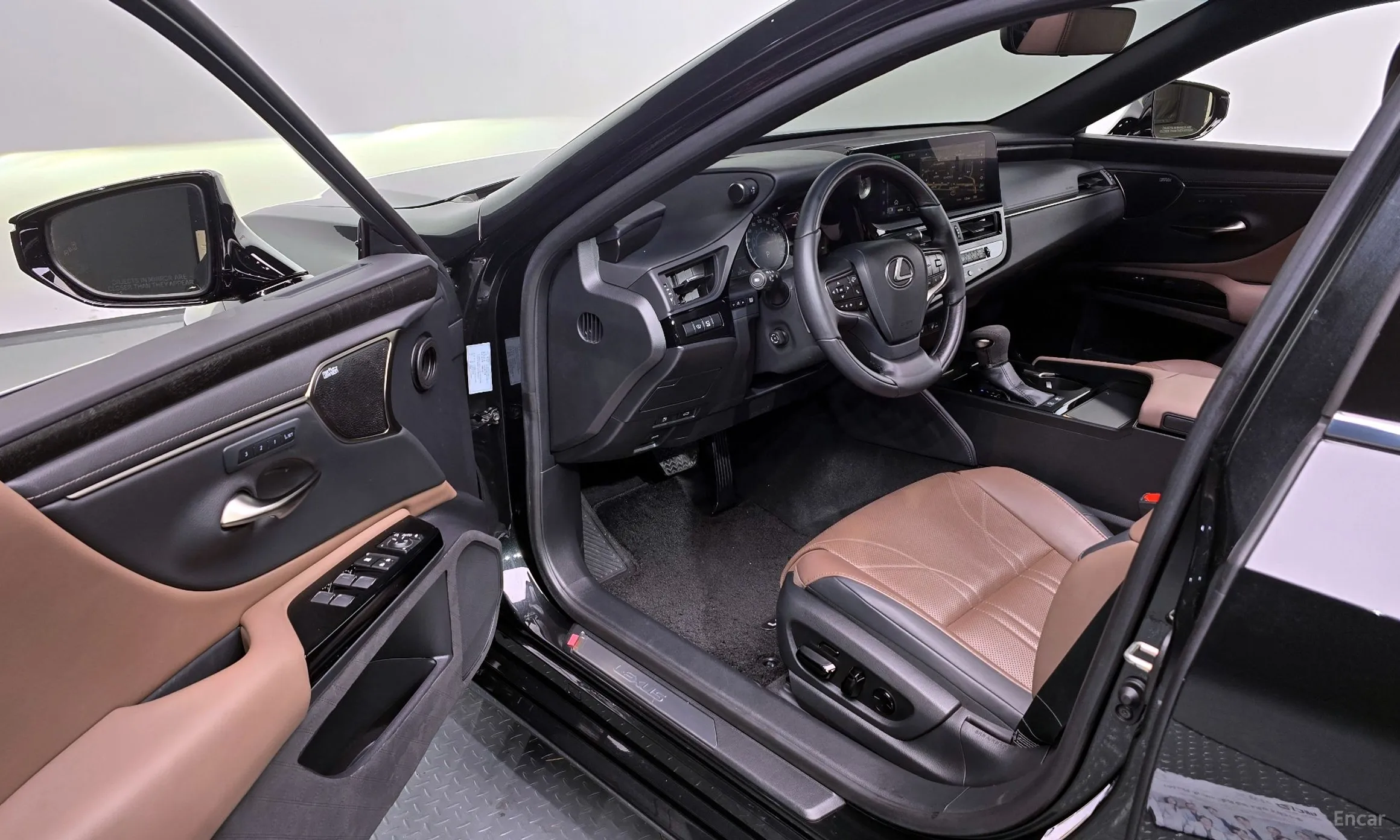 Lexus ES300h 7th Generation превью 11