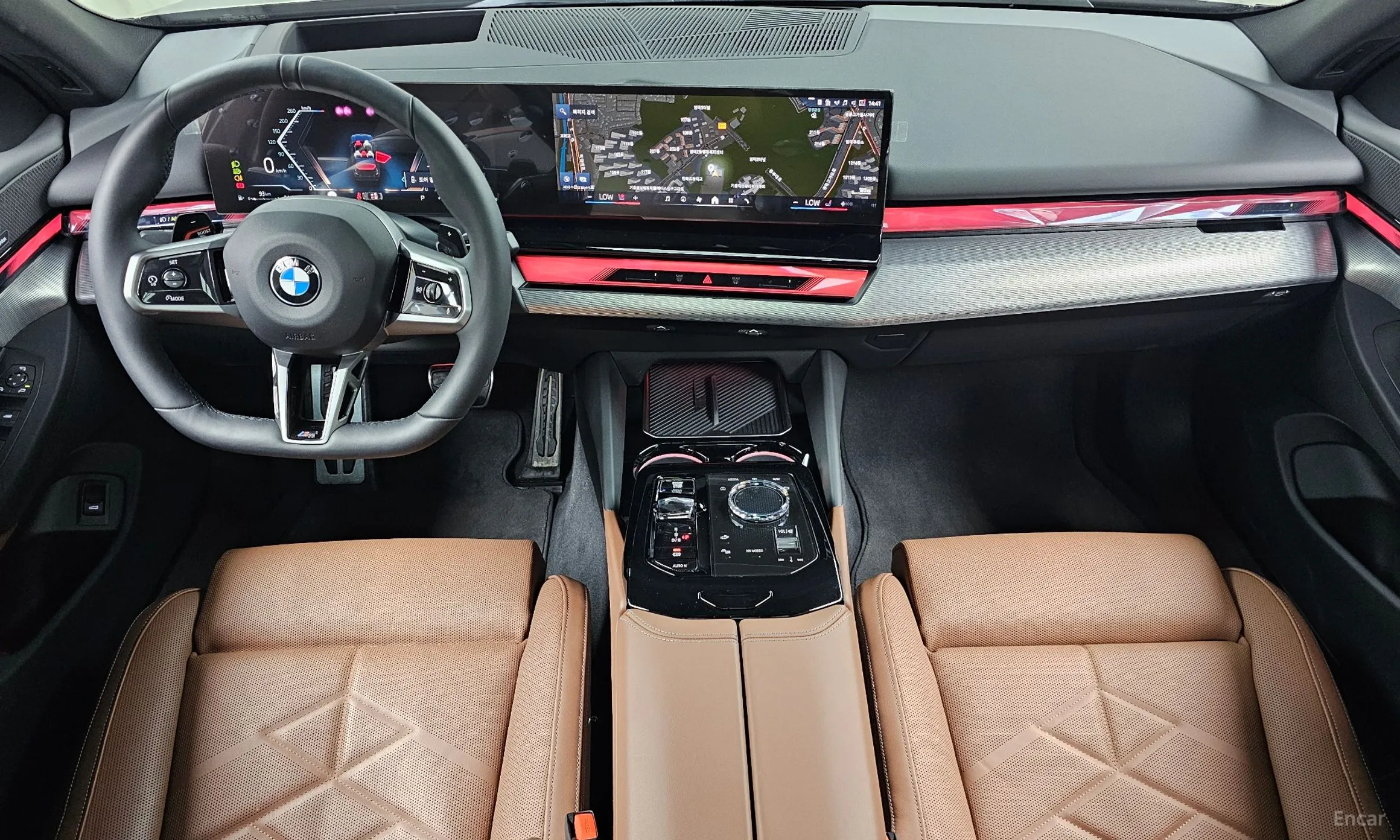 BMW 5 Series (G60) превью 4