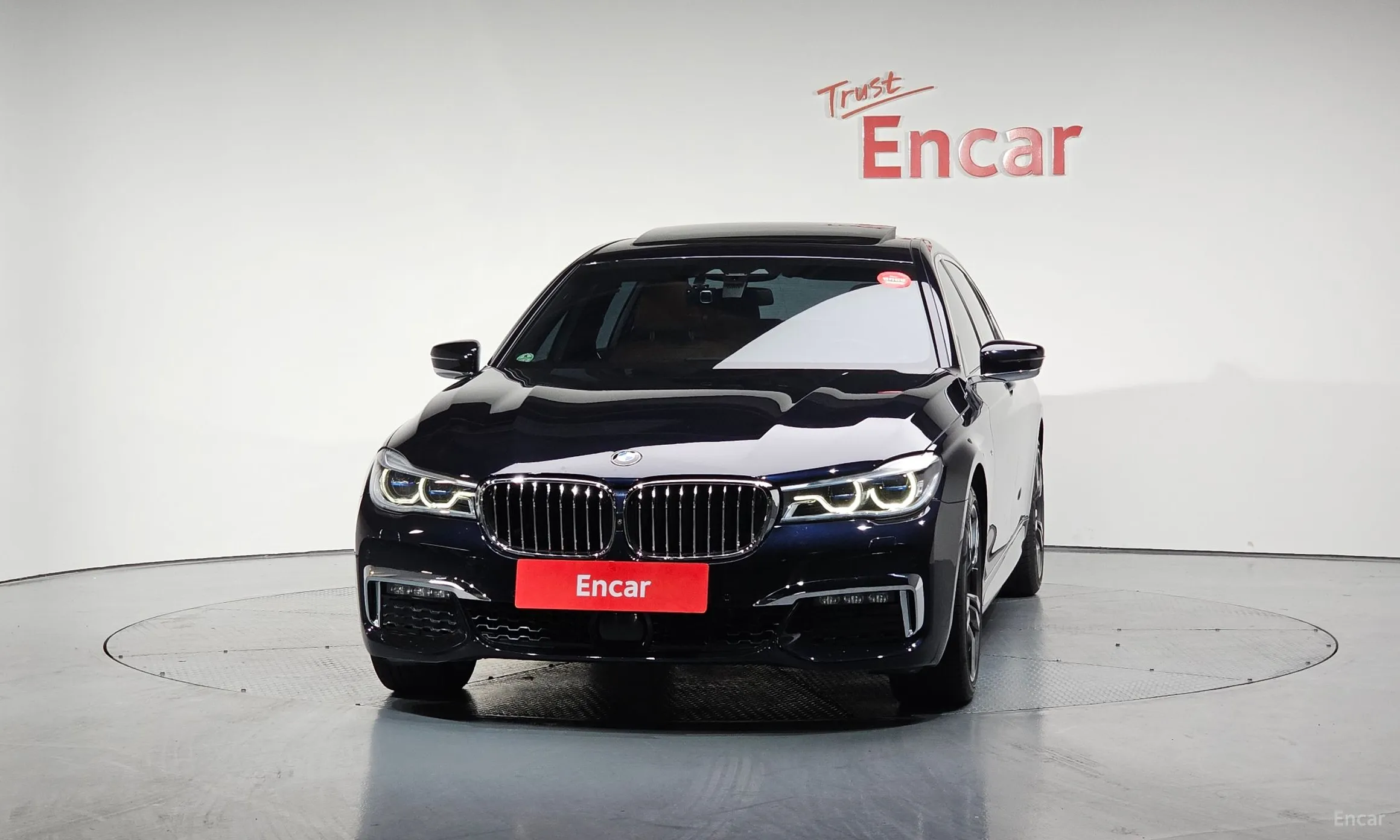 BMW 7 Series (G11) превью 2