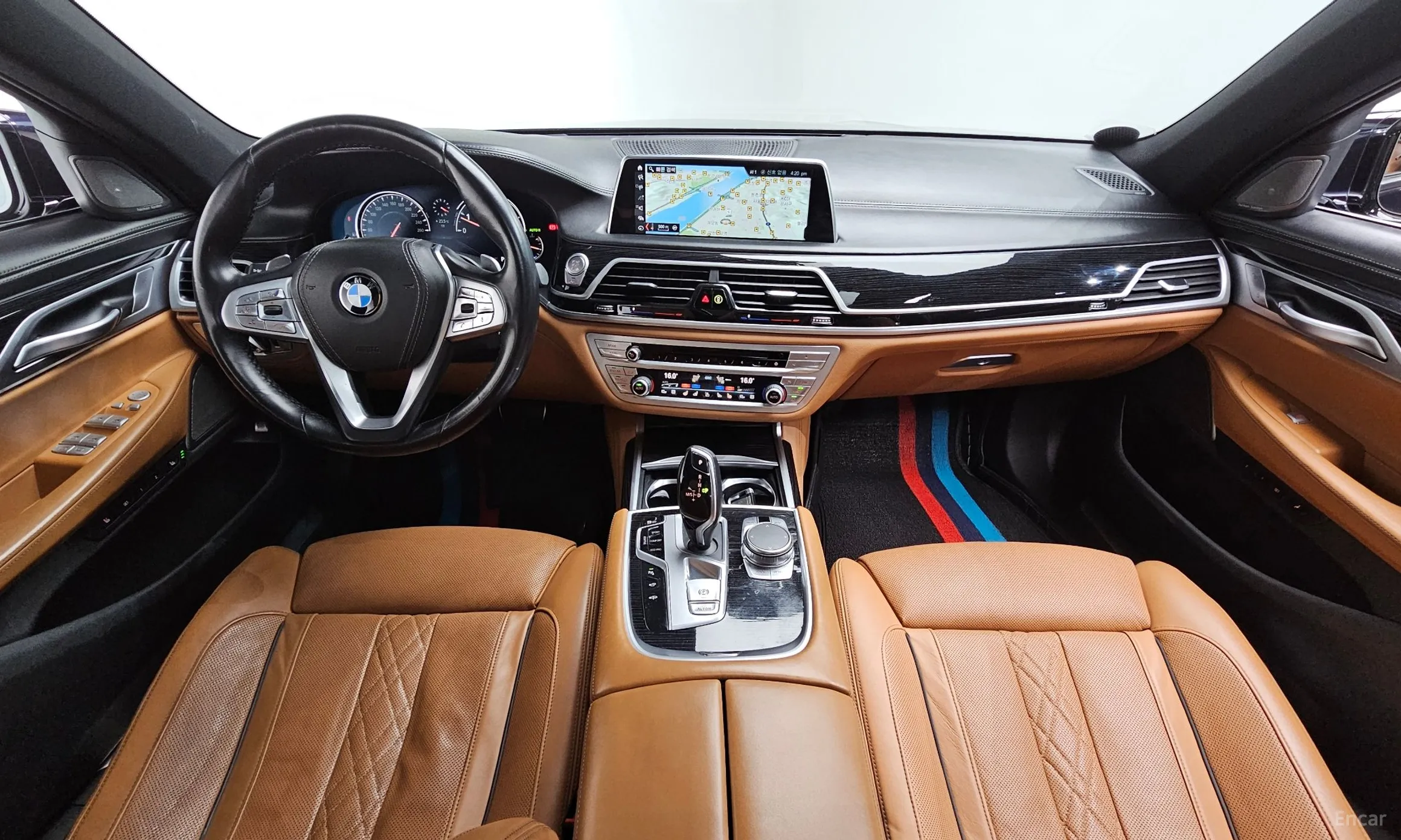 BMW 7 Series (G11) превью 4