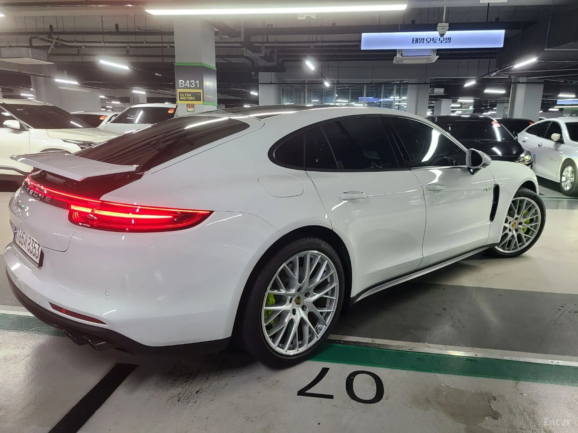 Porsche Panamera (971) превью 3
