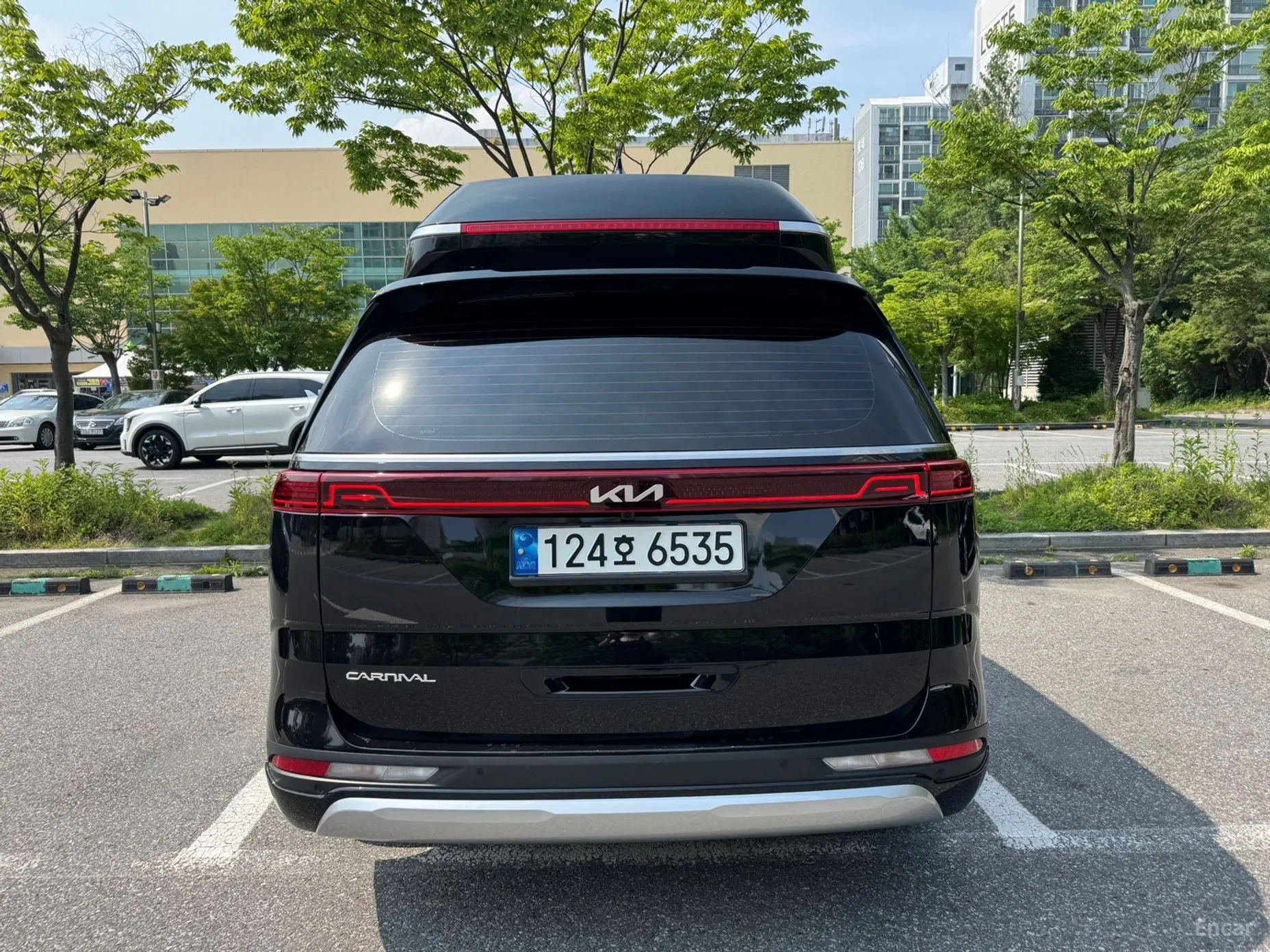 Kia Carnival Gen 4 превью 3