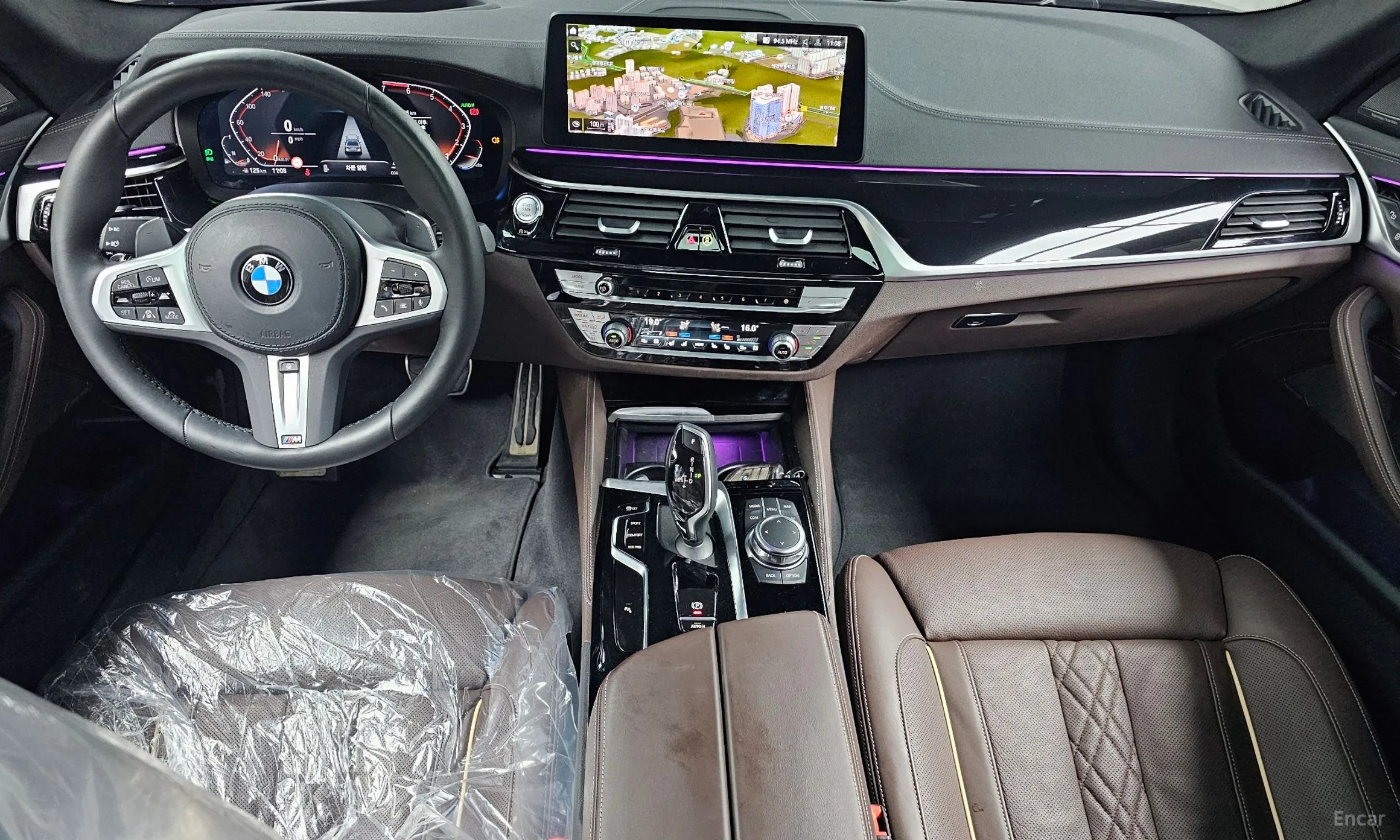 BMW 5 Series (G30) превью 4