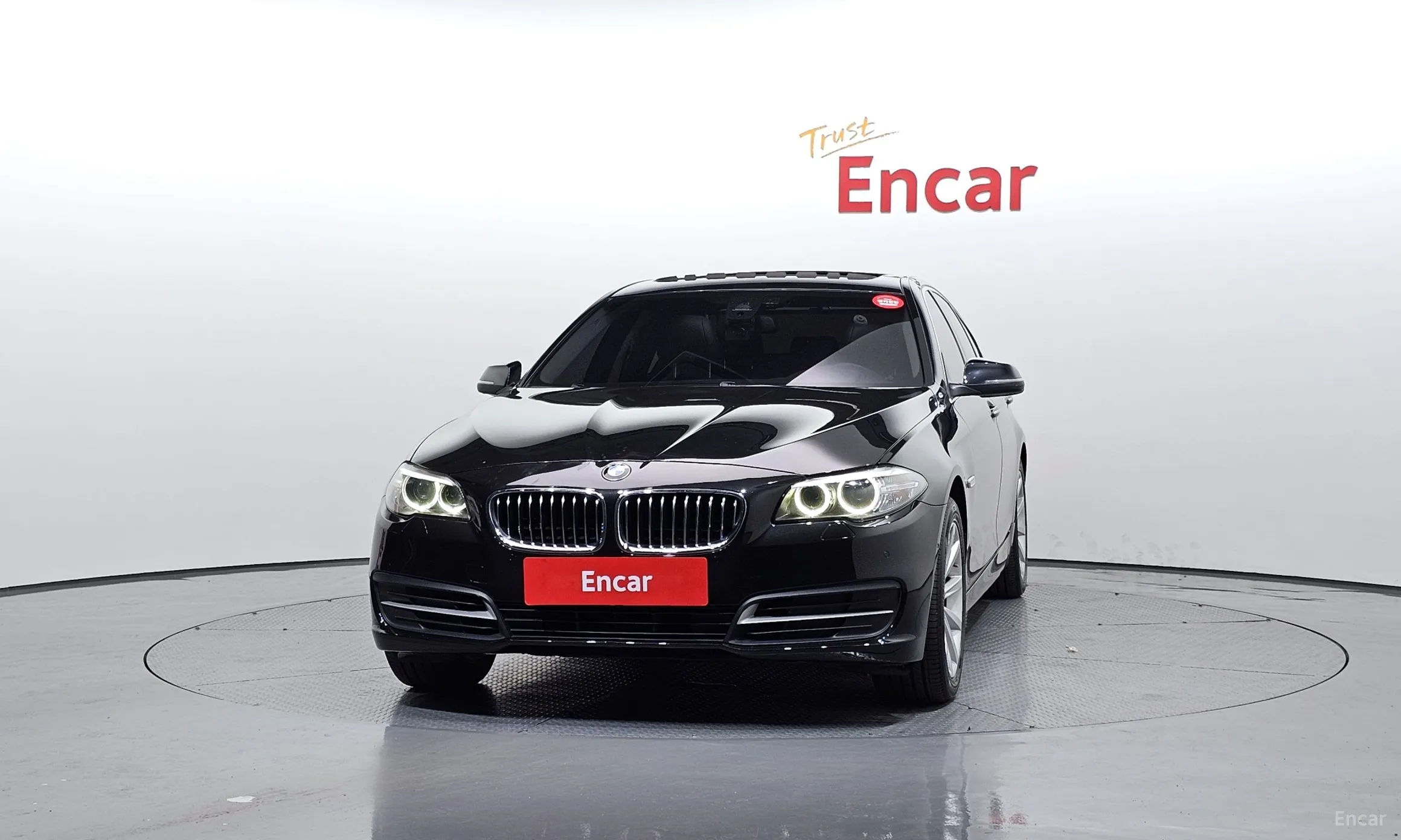 BMW 5 Series (F10) превью 2