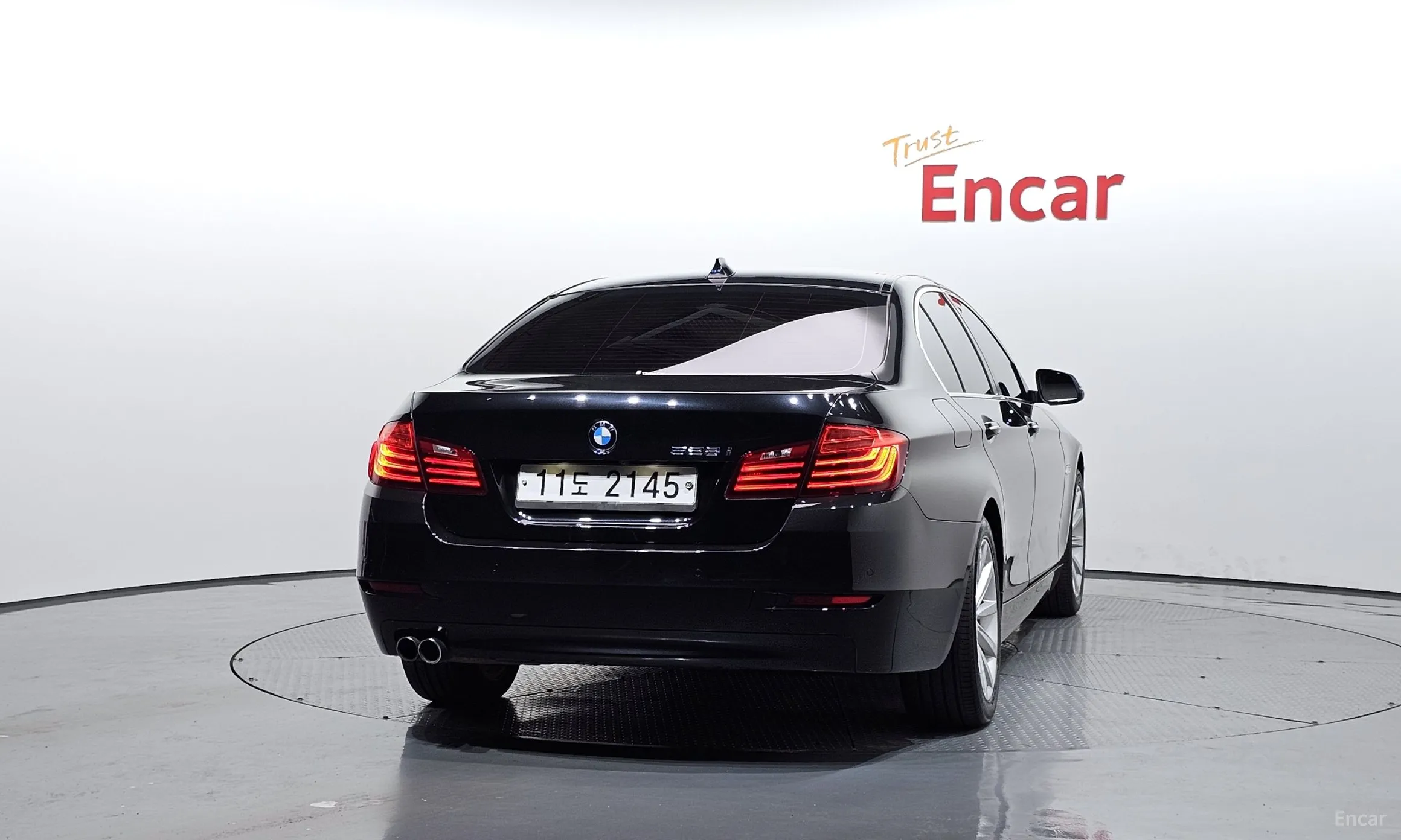 BMW 5 Series (F10) превью 3
