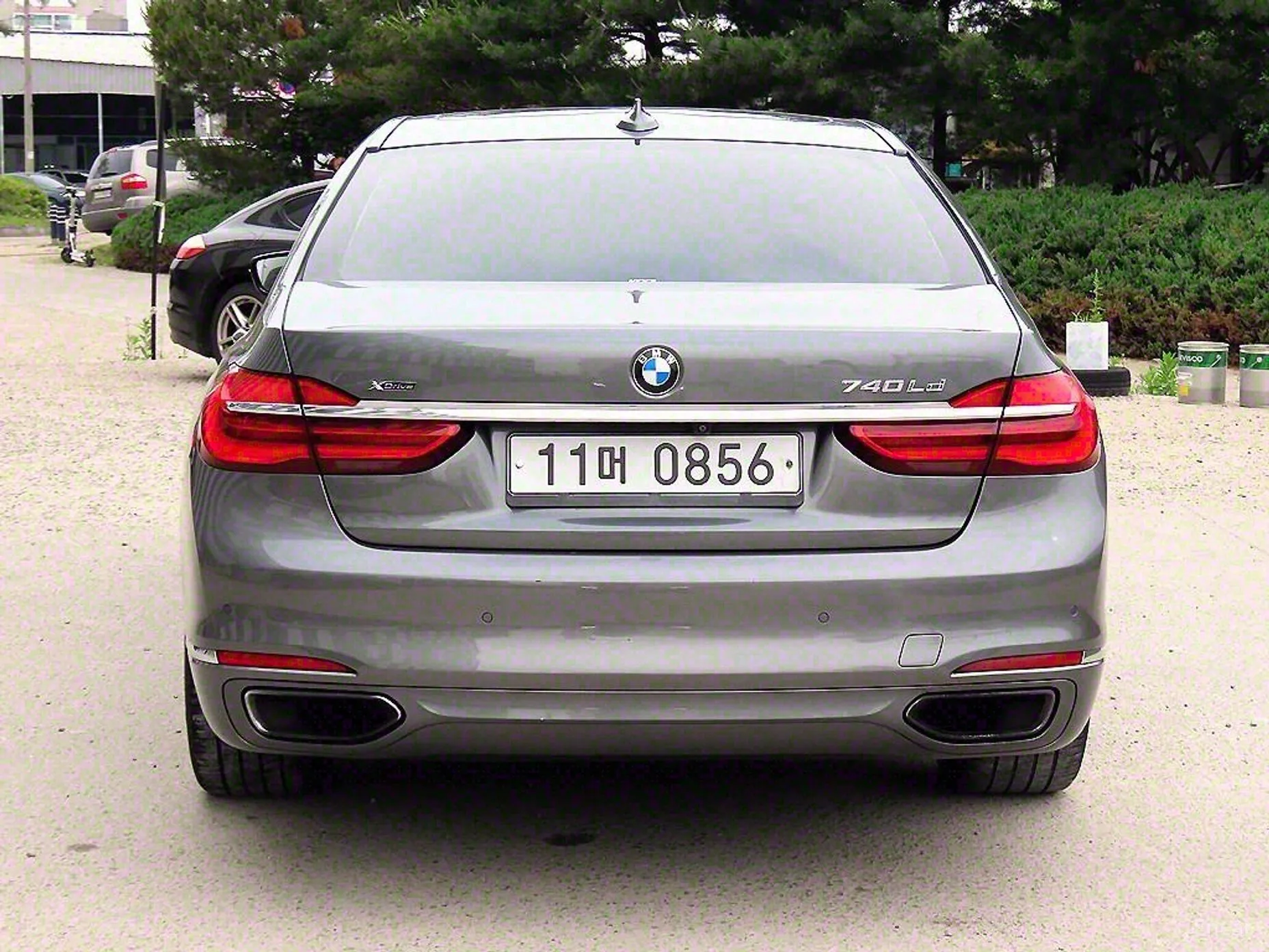 BMW 7 Series (G11) превью 3