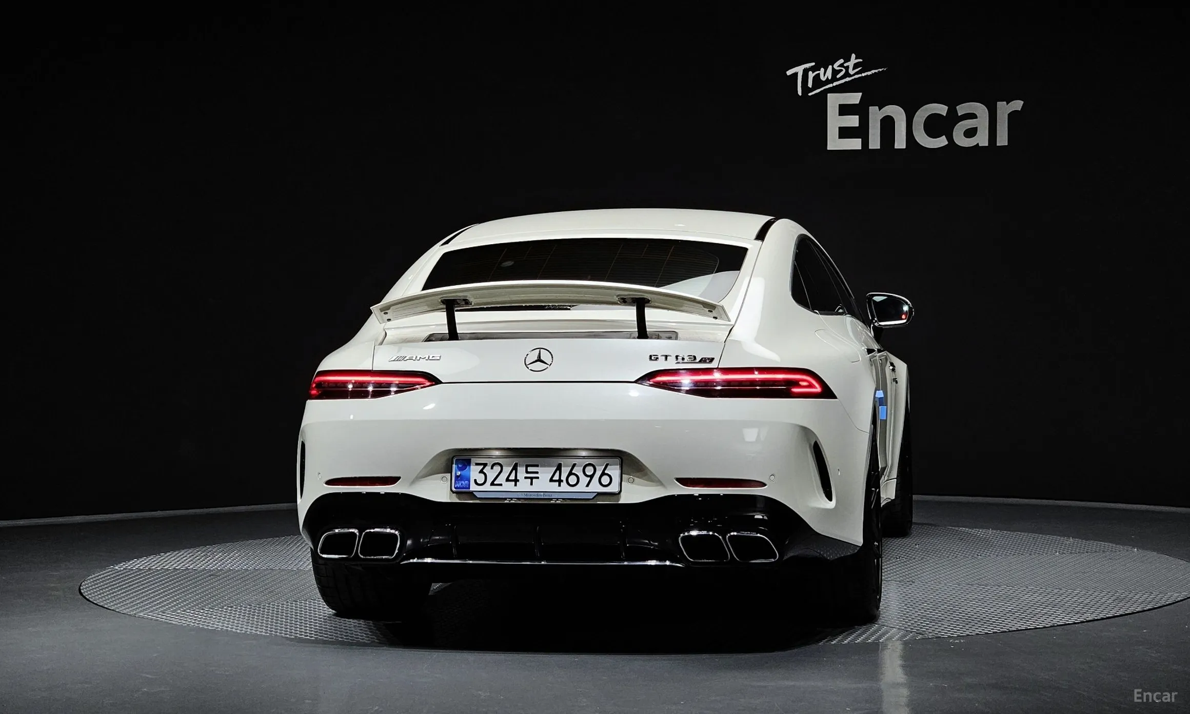 Mercedes Benz AMG GT превью 3