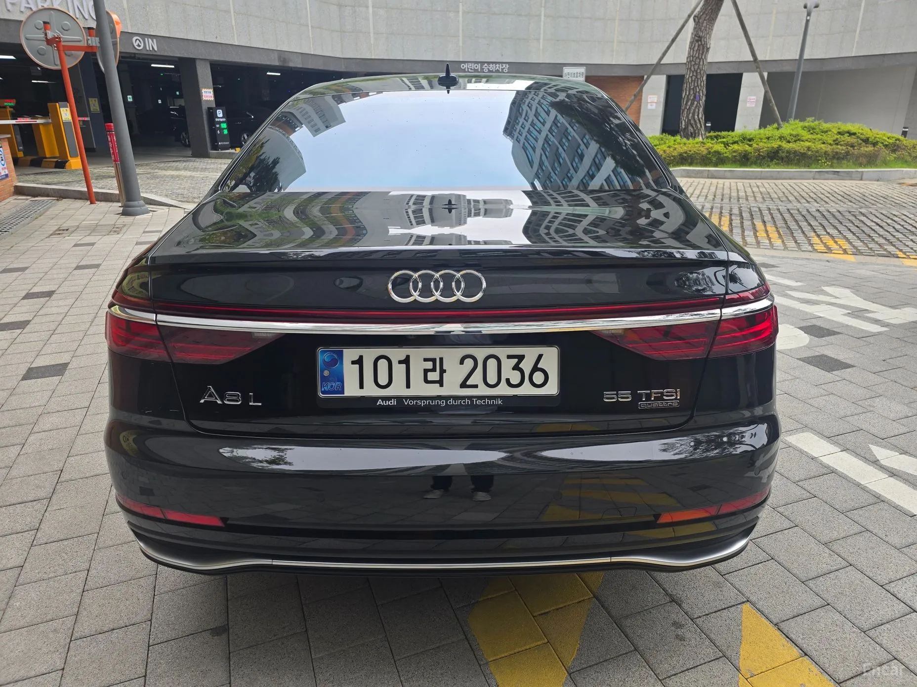 Audi A8 (D5) превью 3