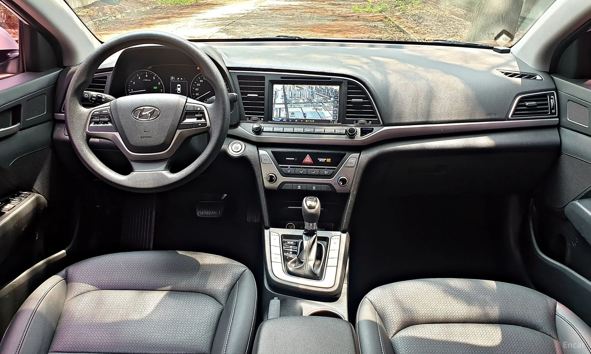 Hyundai Avante AD превью 4