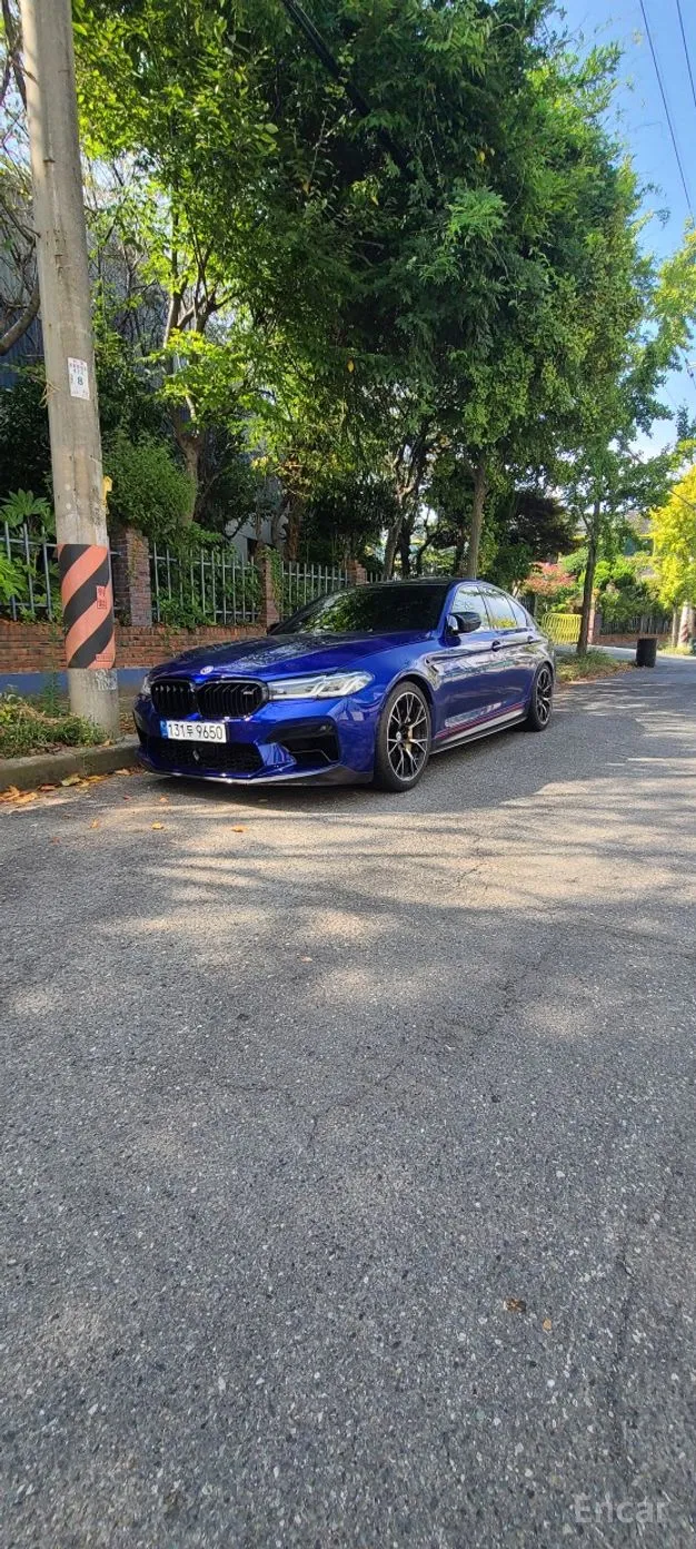 BMW M5 (F90)