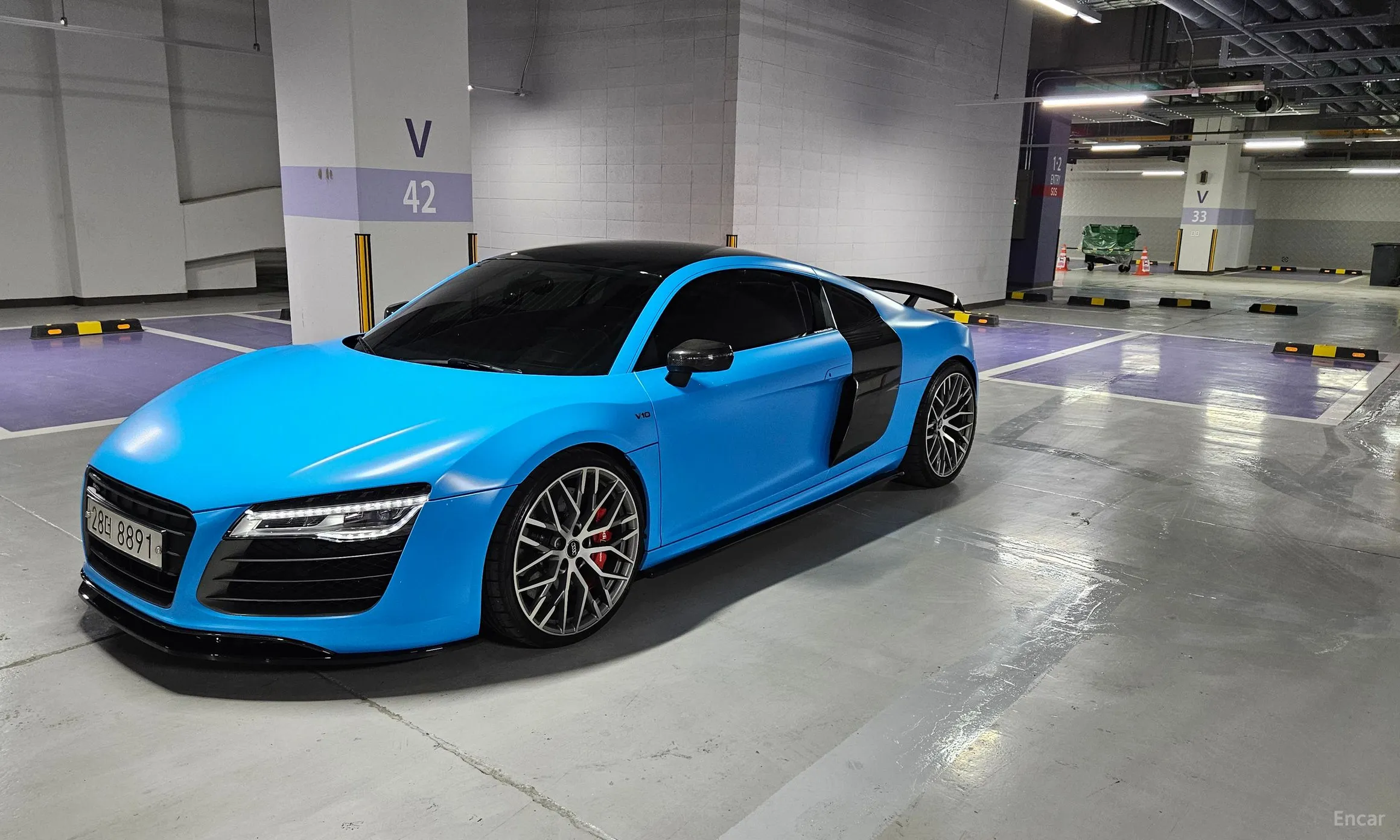 Audi R8
