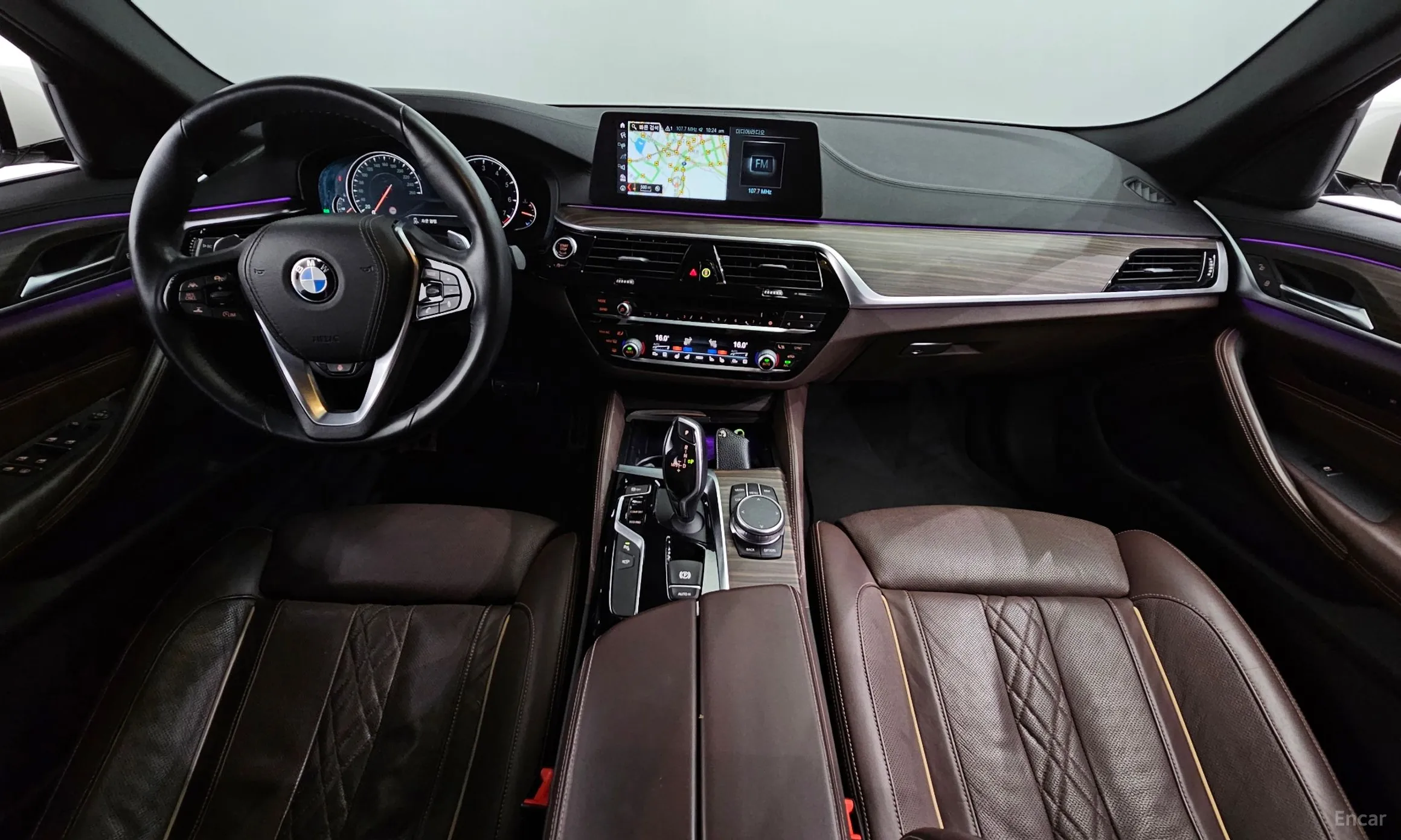 BMW 5 Series (G30) превью 4