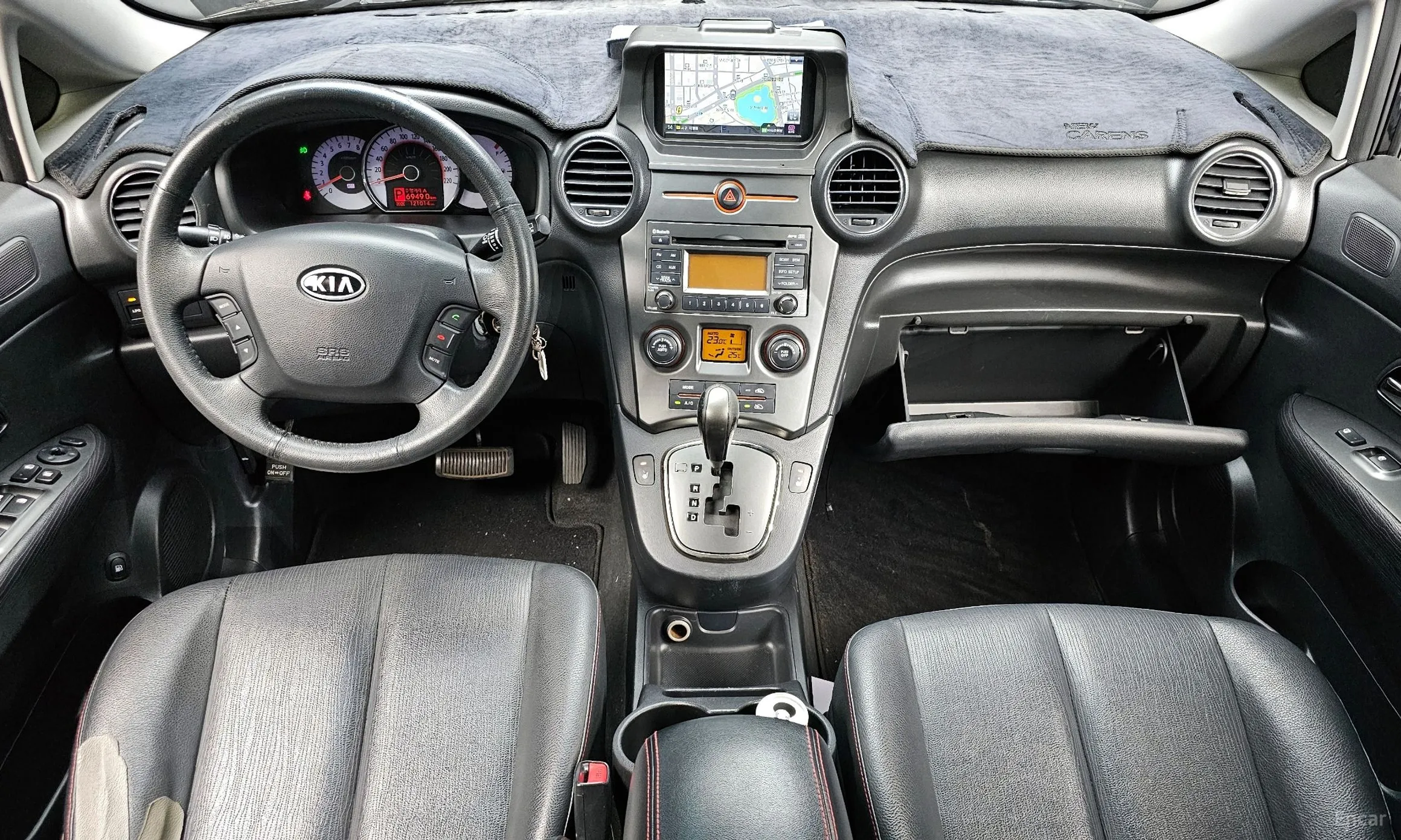 Kia Carens превью 4