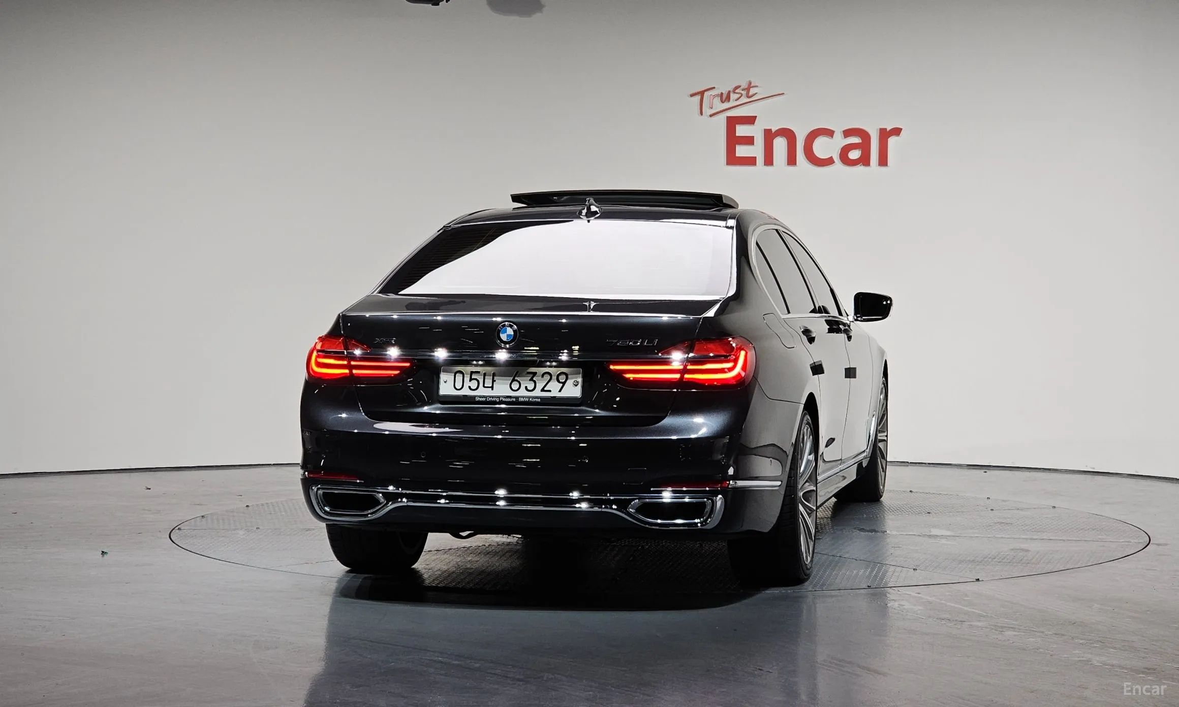 BMW 7 Series (G11) превью 3