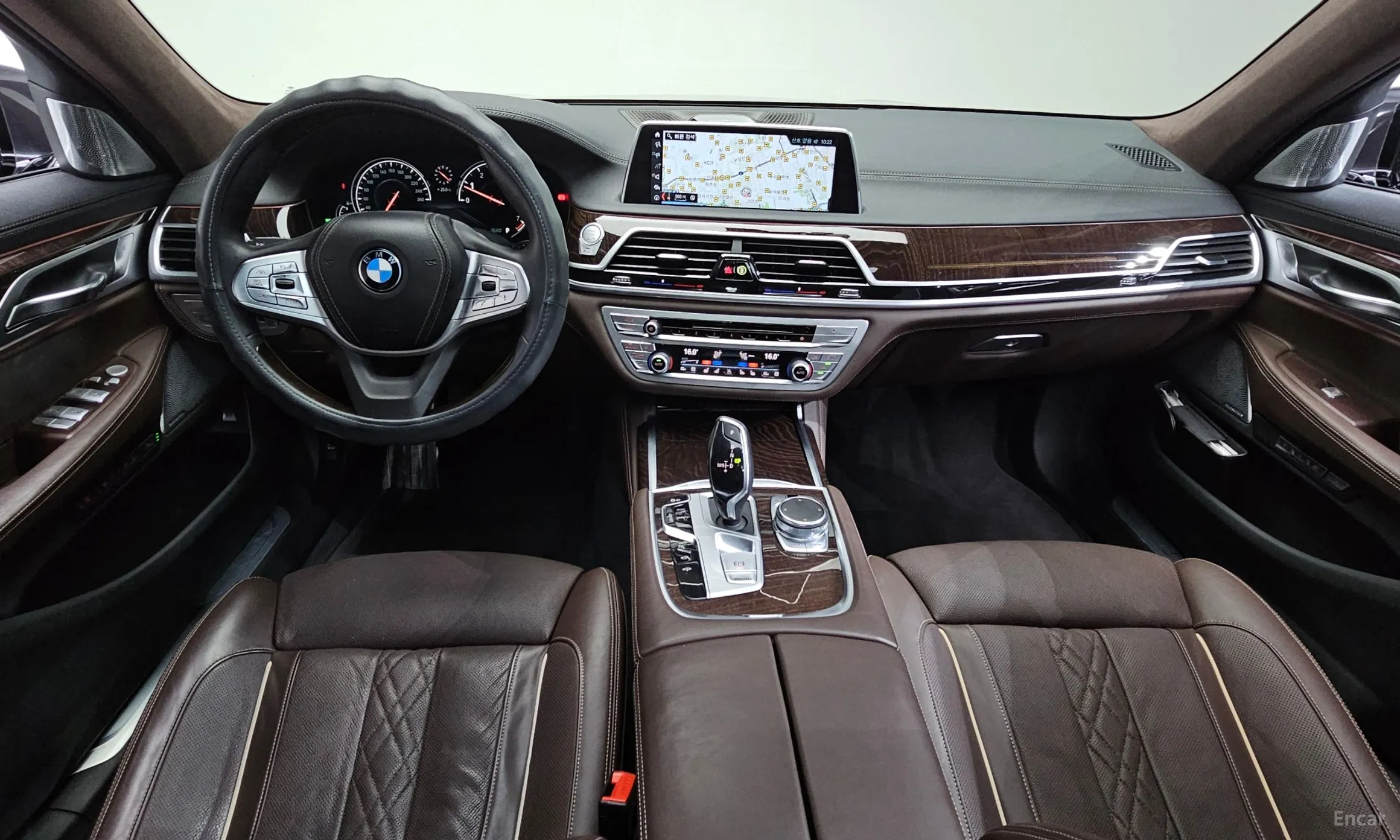BMW 7 Series (G11) превью 4