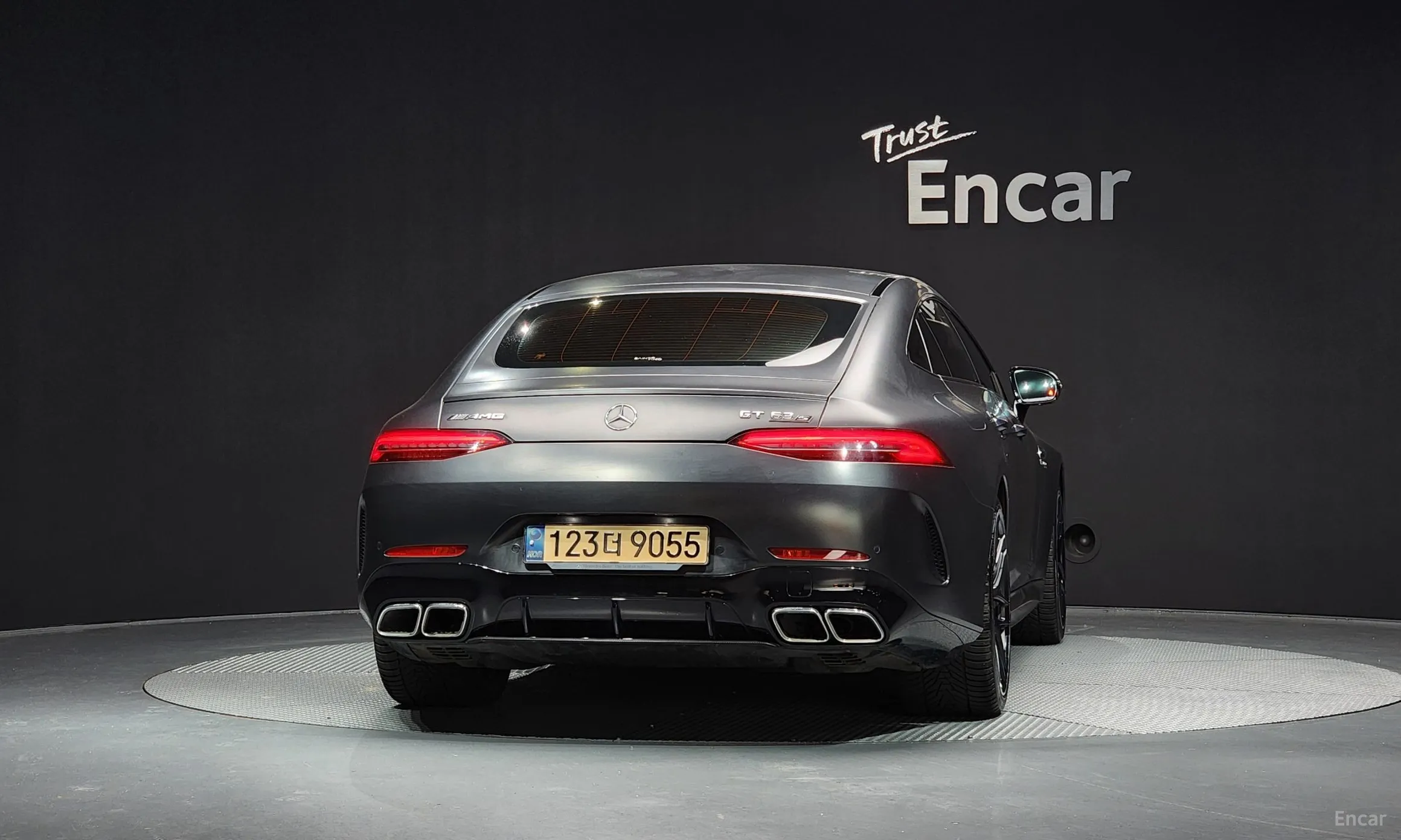 Mercedes Benz AMG GT превью 3