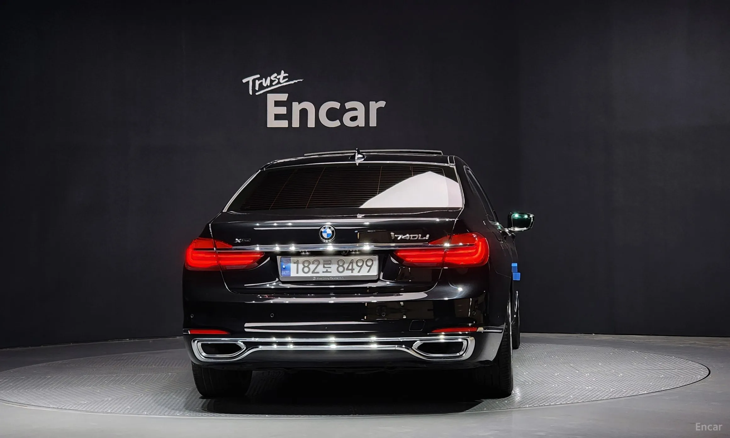 BMW 7 Series (G11) превью 3