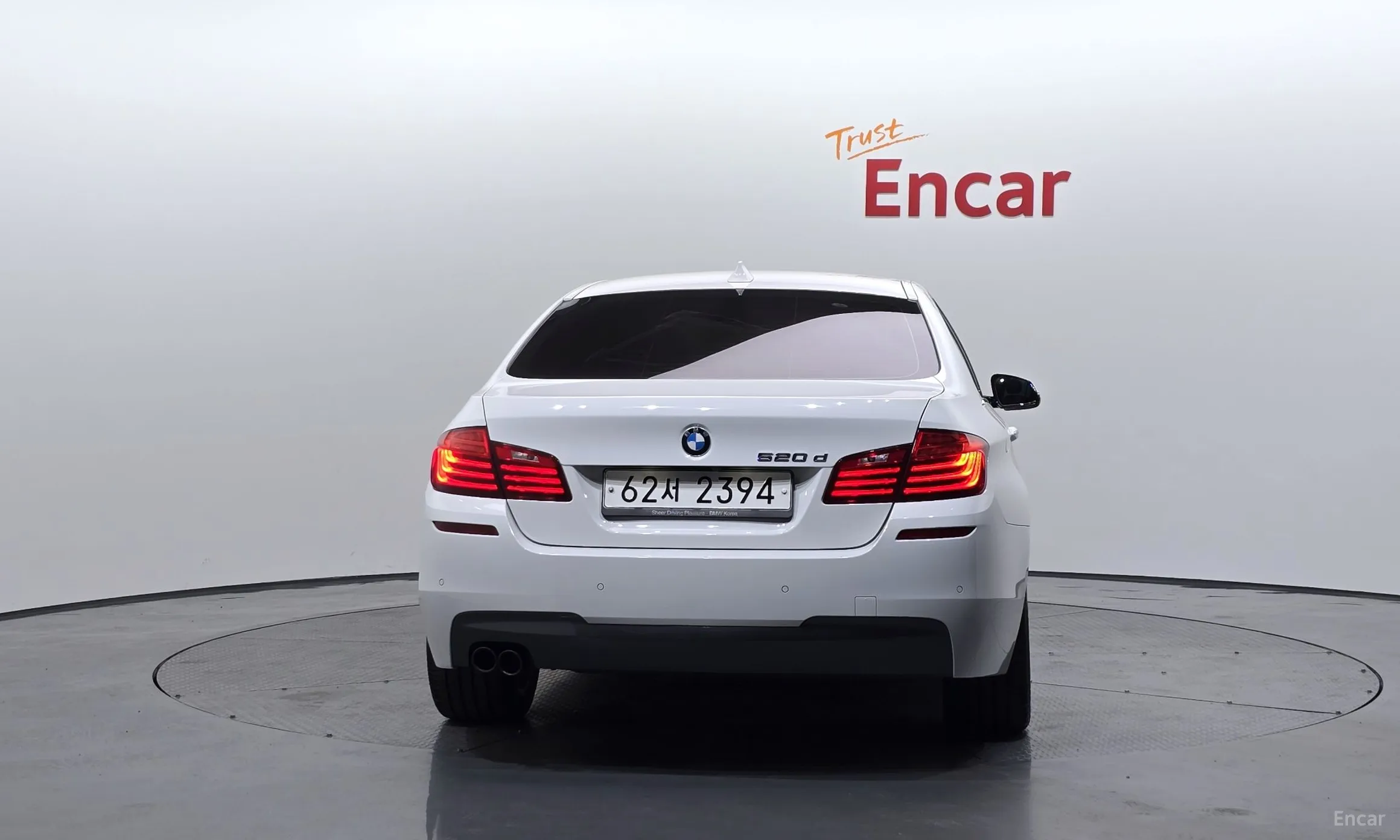 BMW 5 Series (F10) превью 3