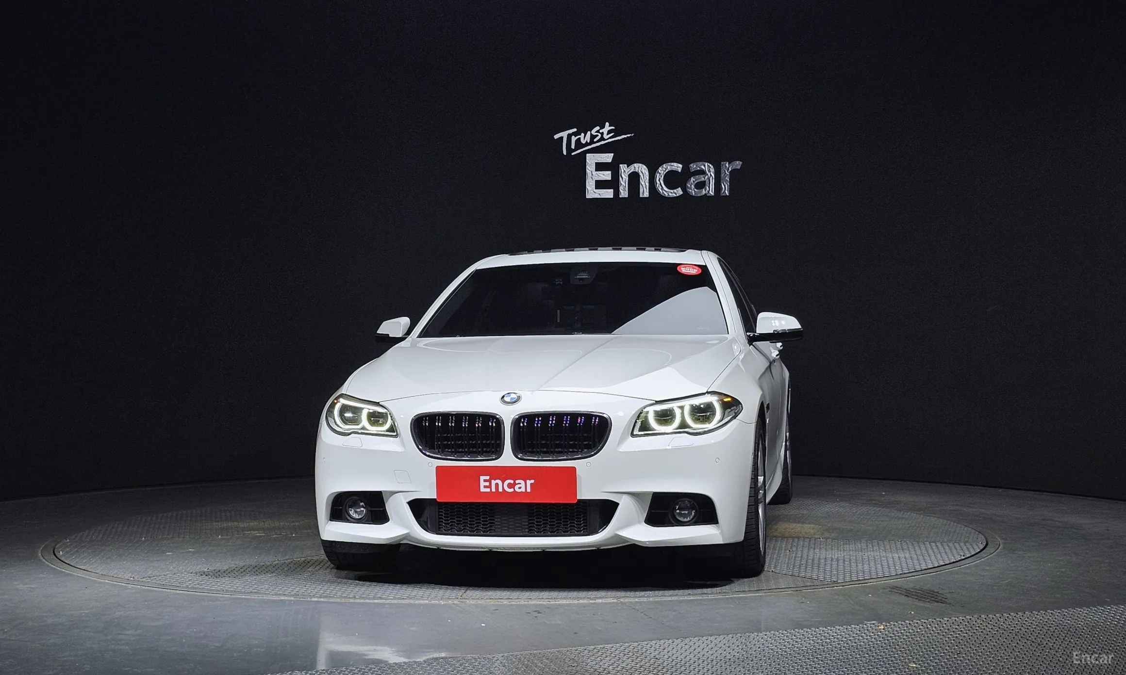 BMW 5 Series (F10) превью 2
