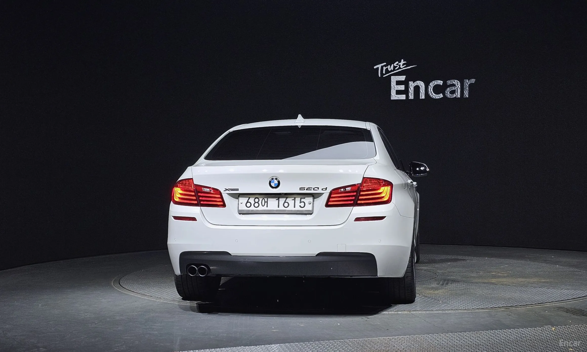 BMW 5 Series (F10) превью 3