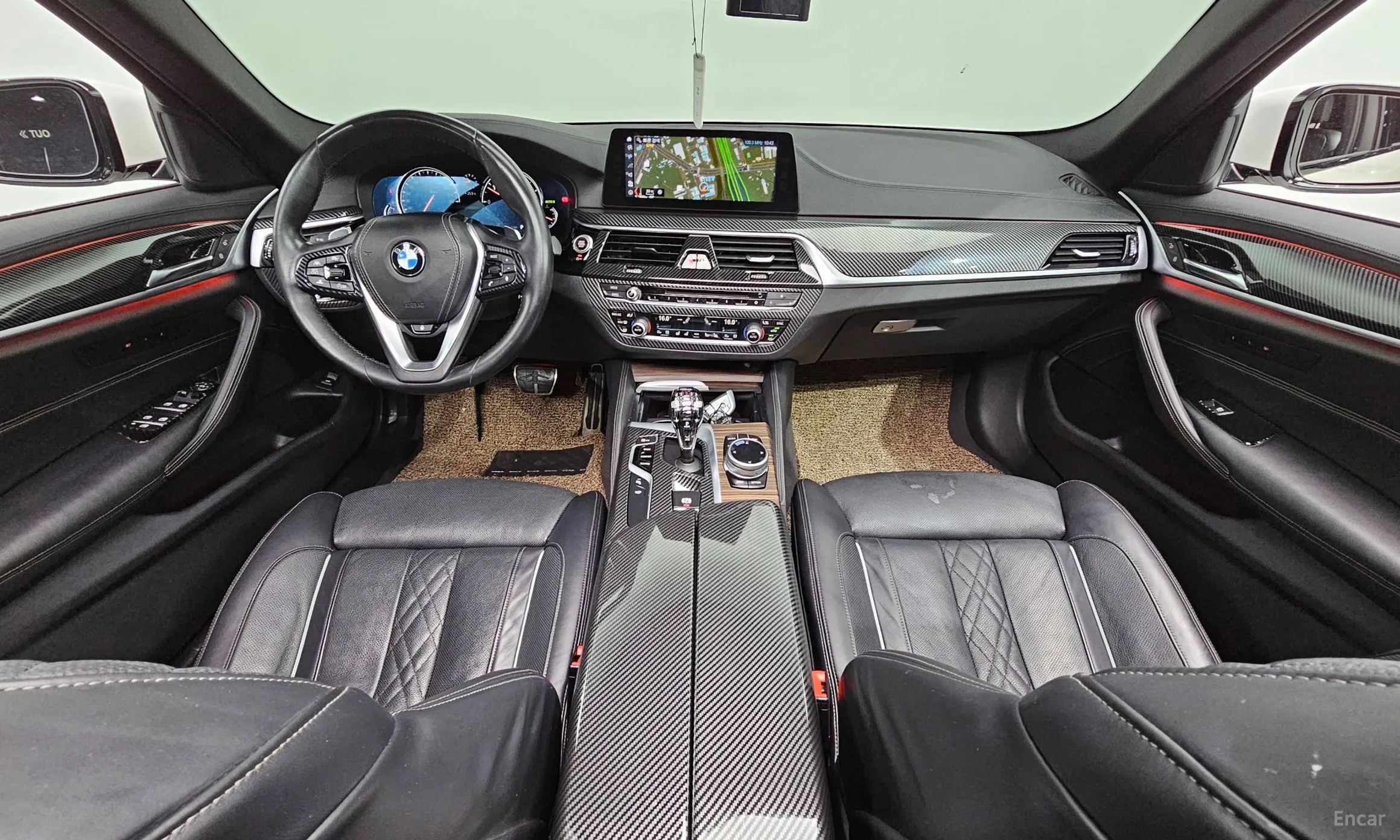 BMW 5 Series (G30) превью 4