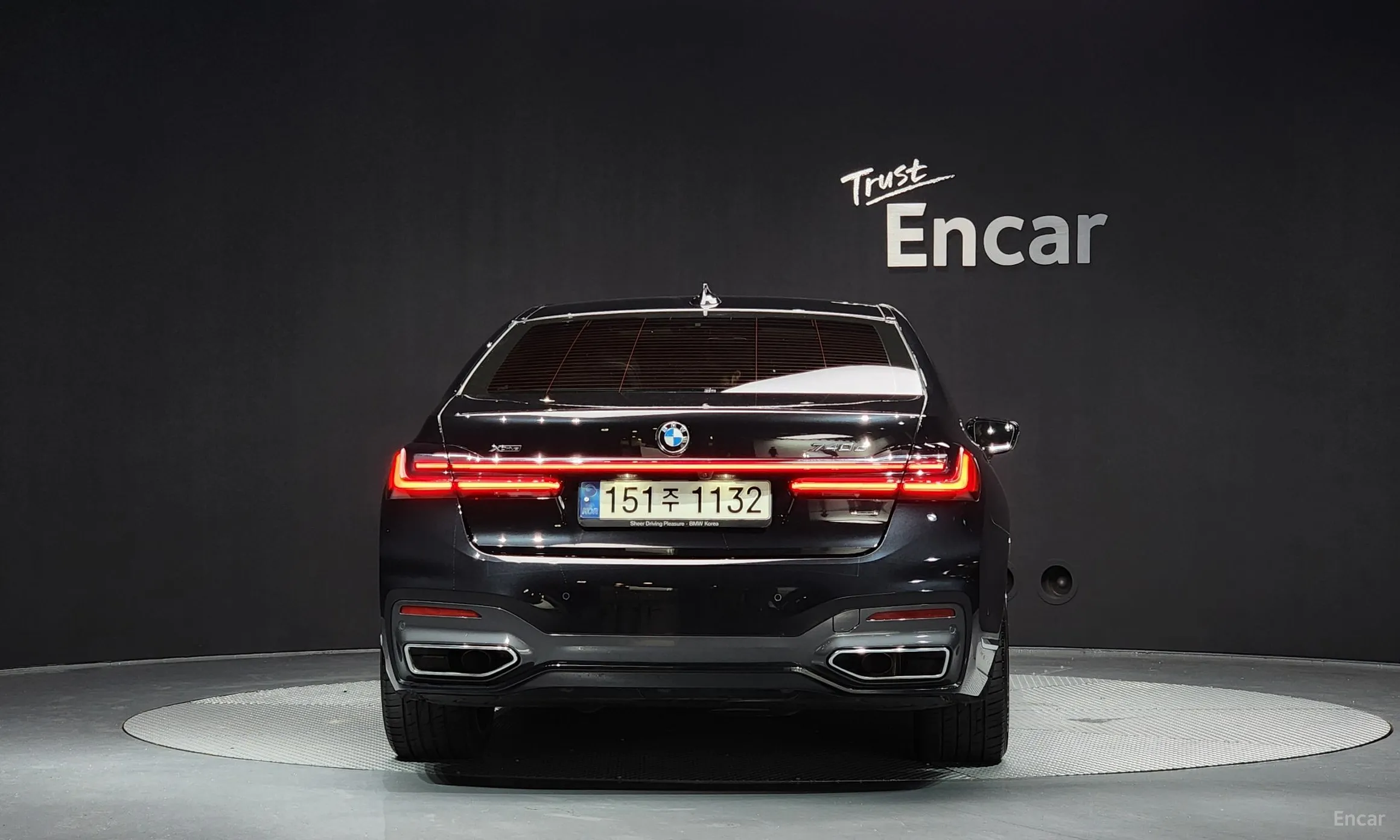 BMW 7 Series (G11) превью 3