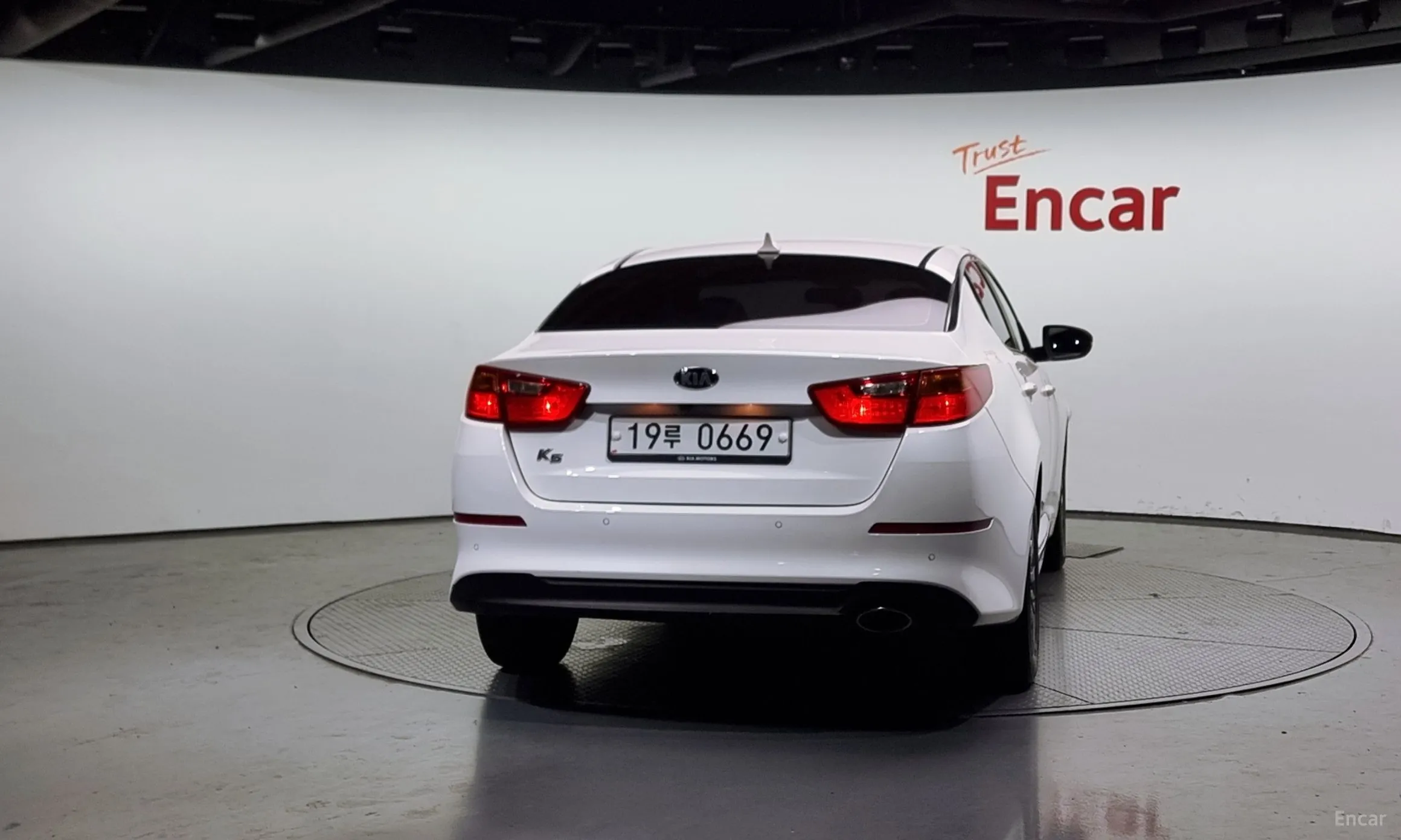 Kia K5 превью 3