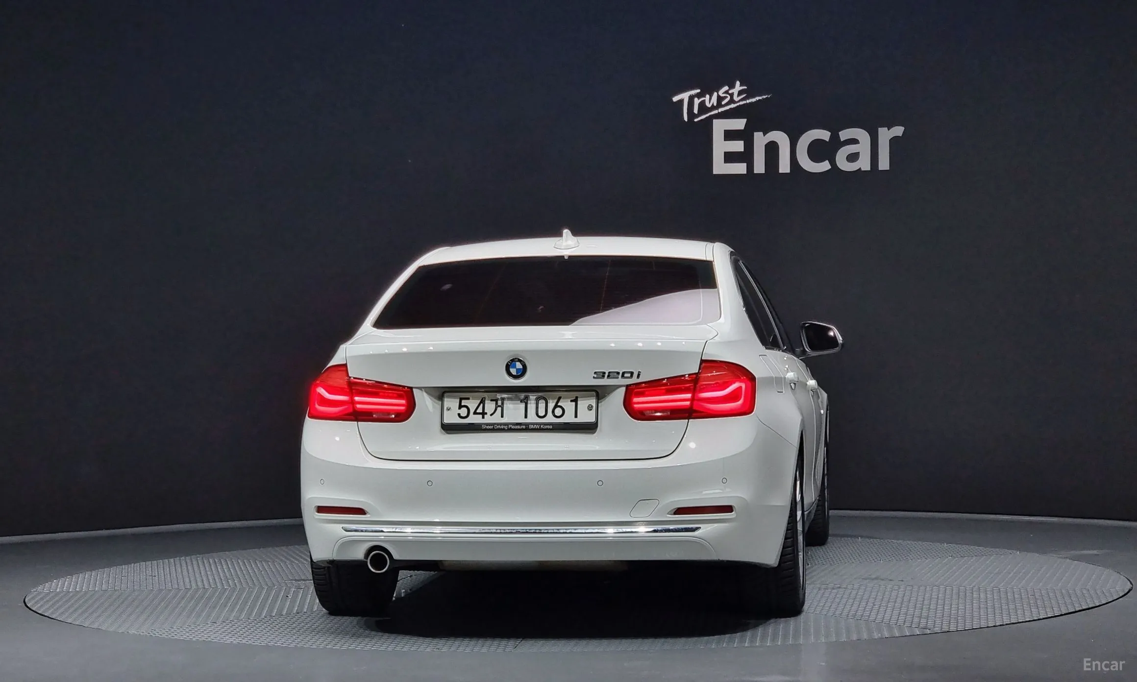 BMW 3 Series (F30) превью 3