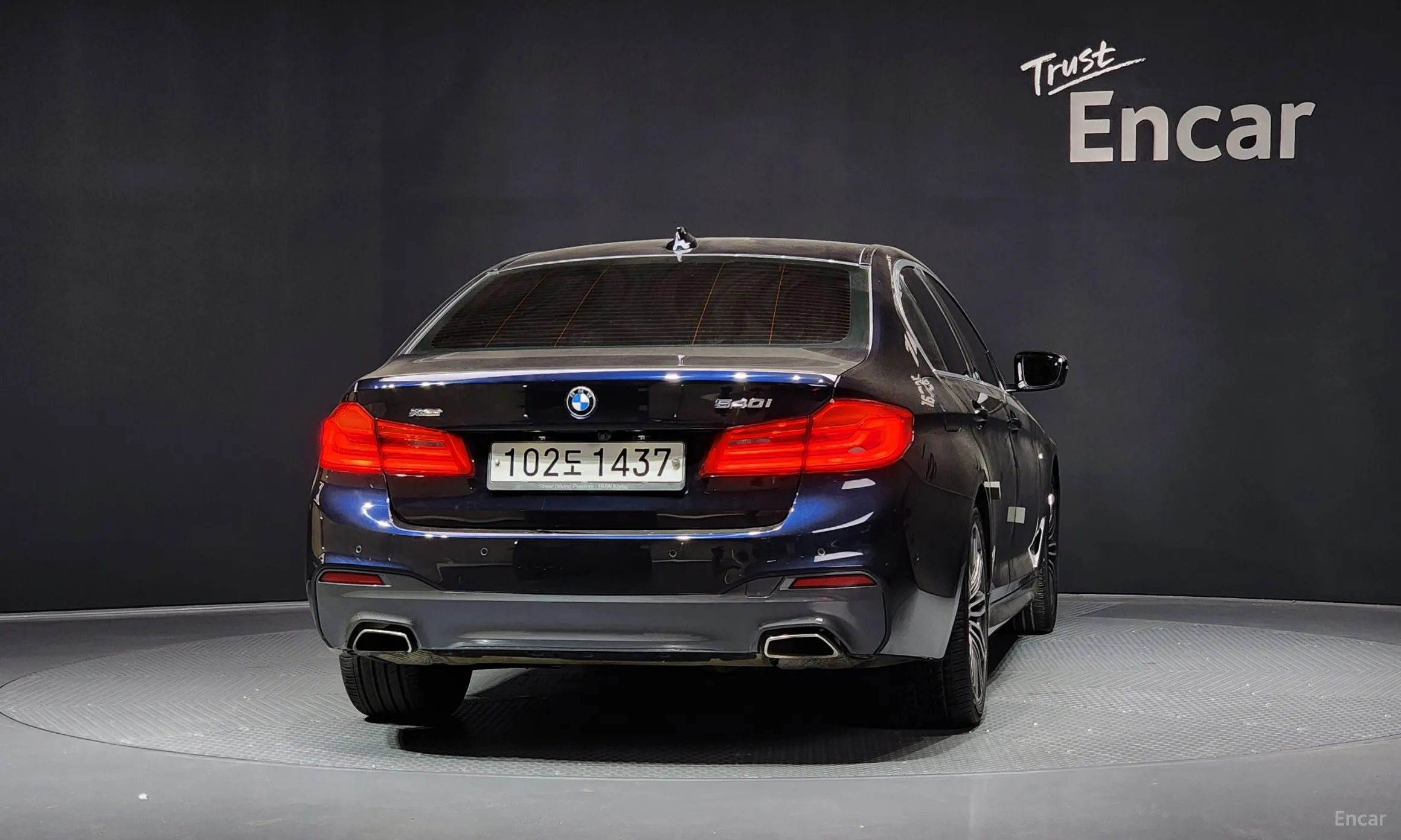 BMW 5 Series (G30) превью 3