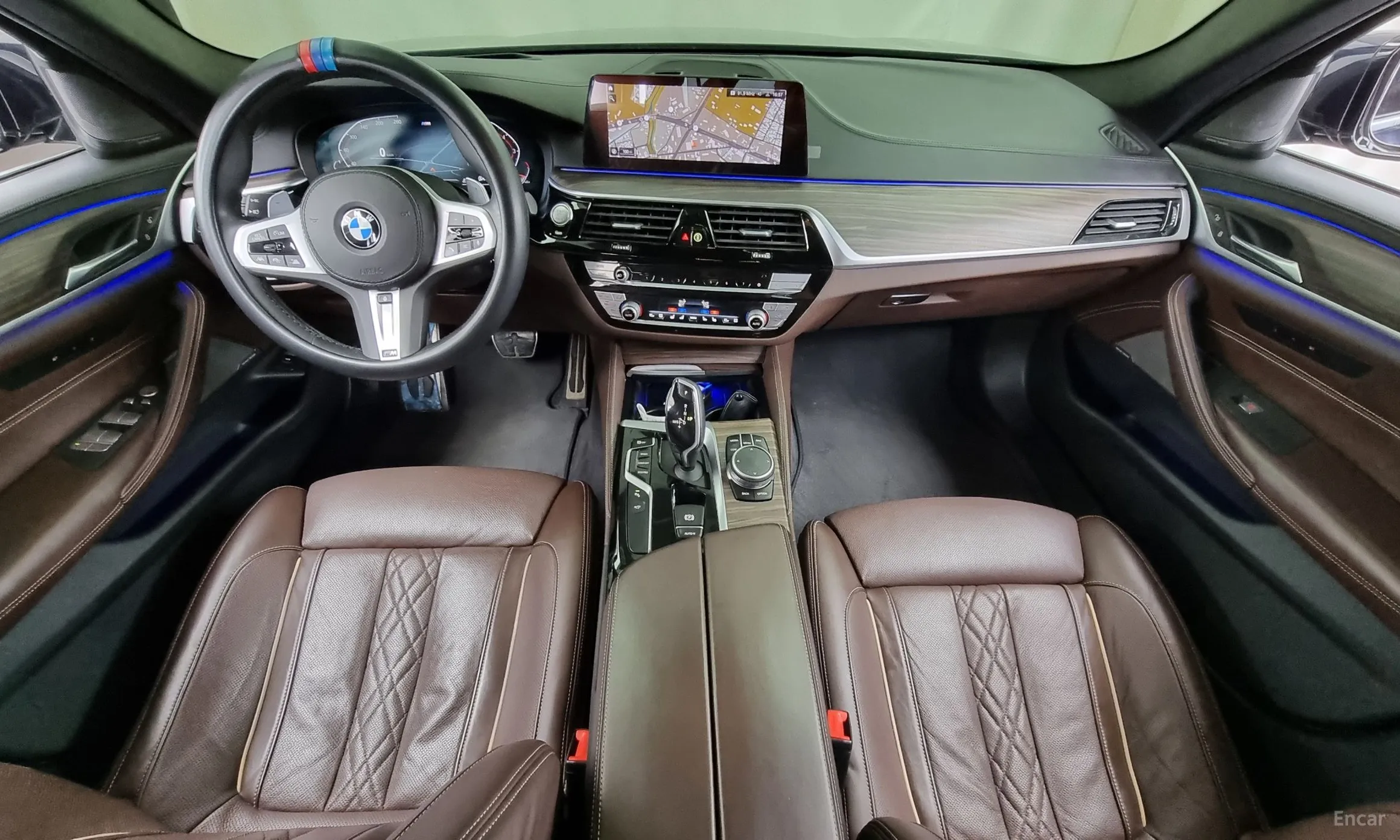 BMW 5 Series (G30) превью 4