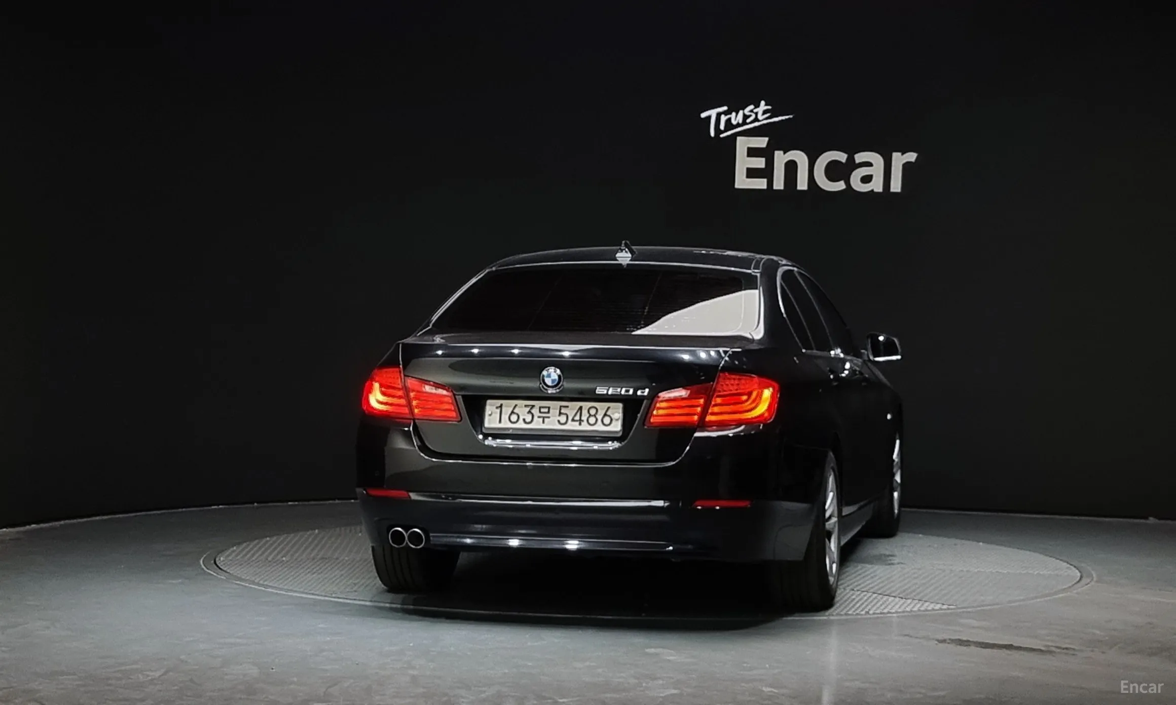 BMW 5 Series (F10) превью 3