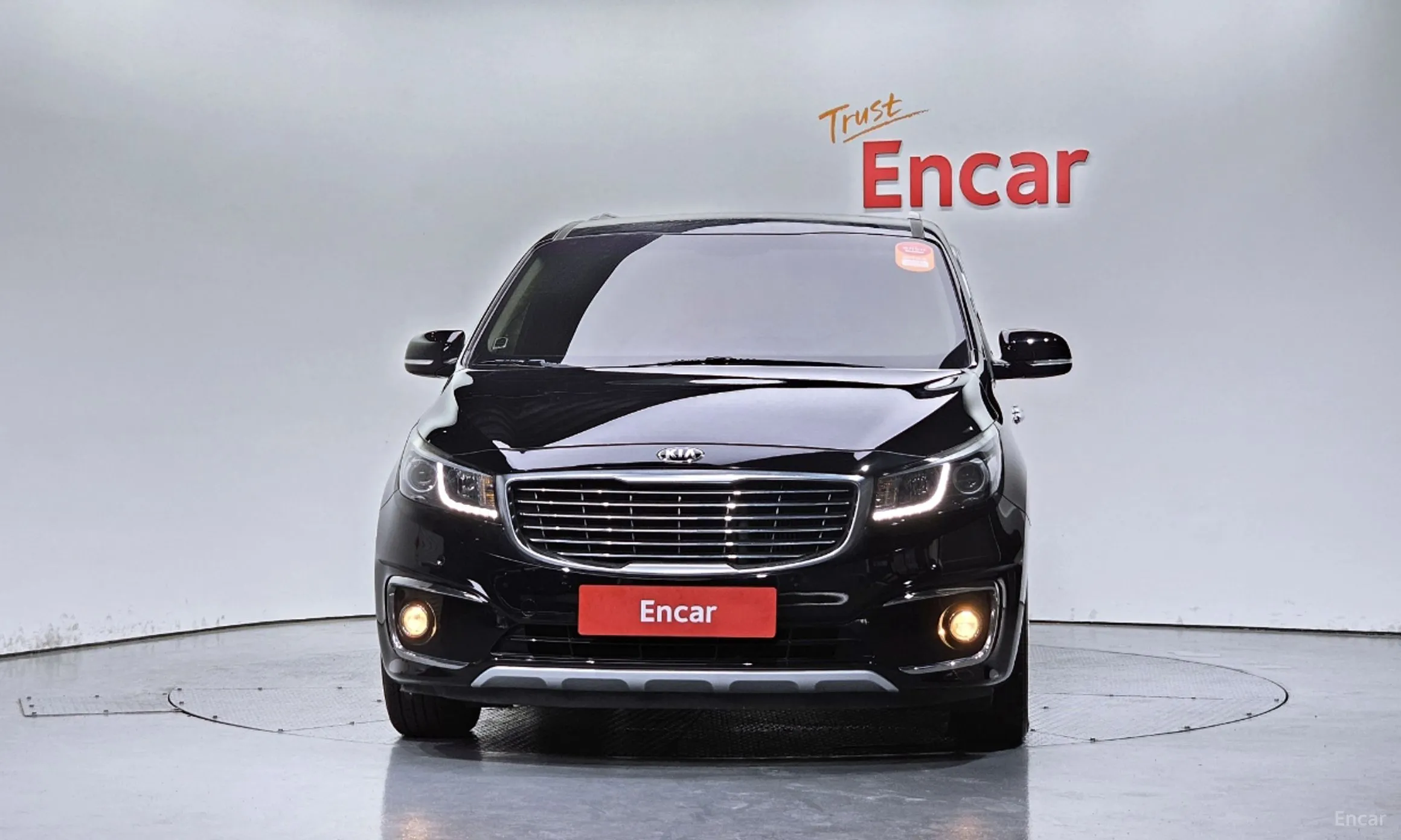 Kia Carnival превью 2