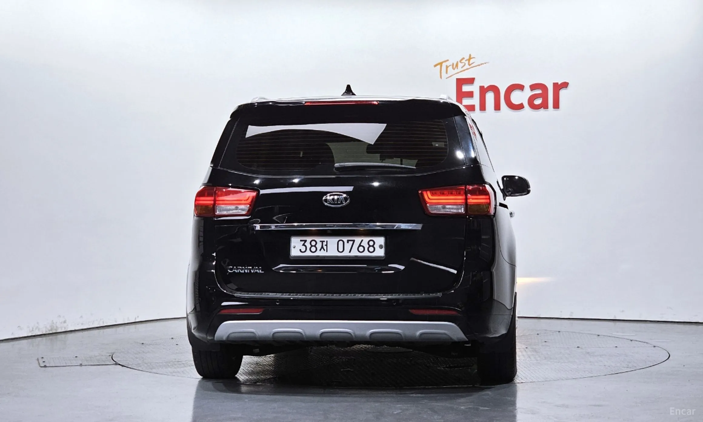 Kia Carnival превью 3
