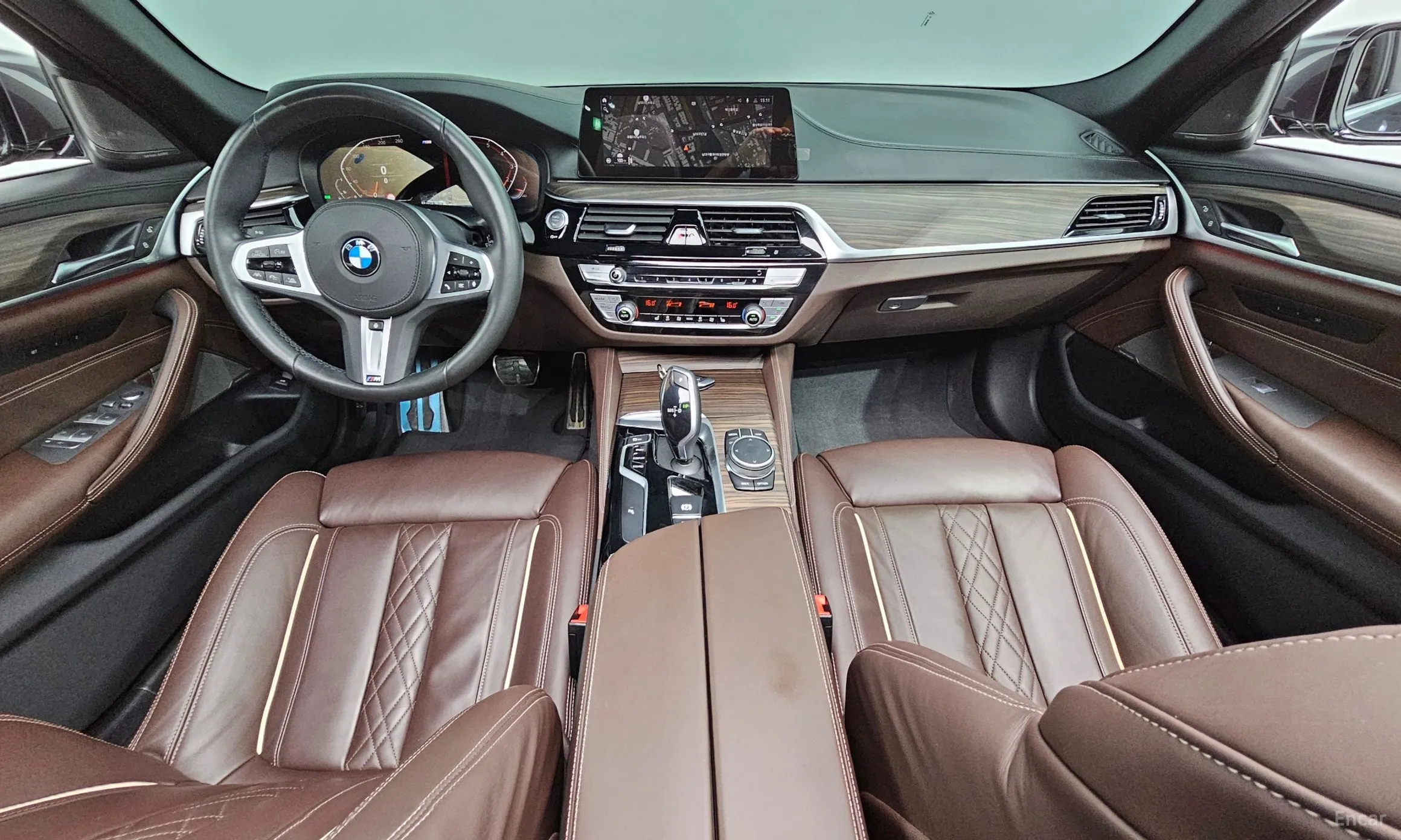 BMW 5 Series (G30) превью 4