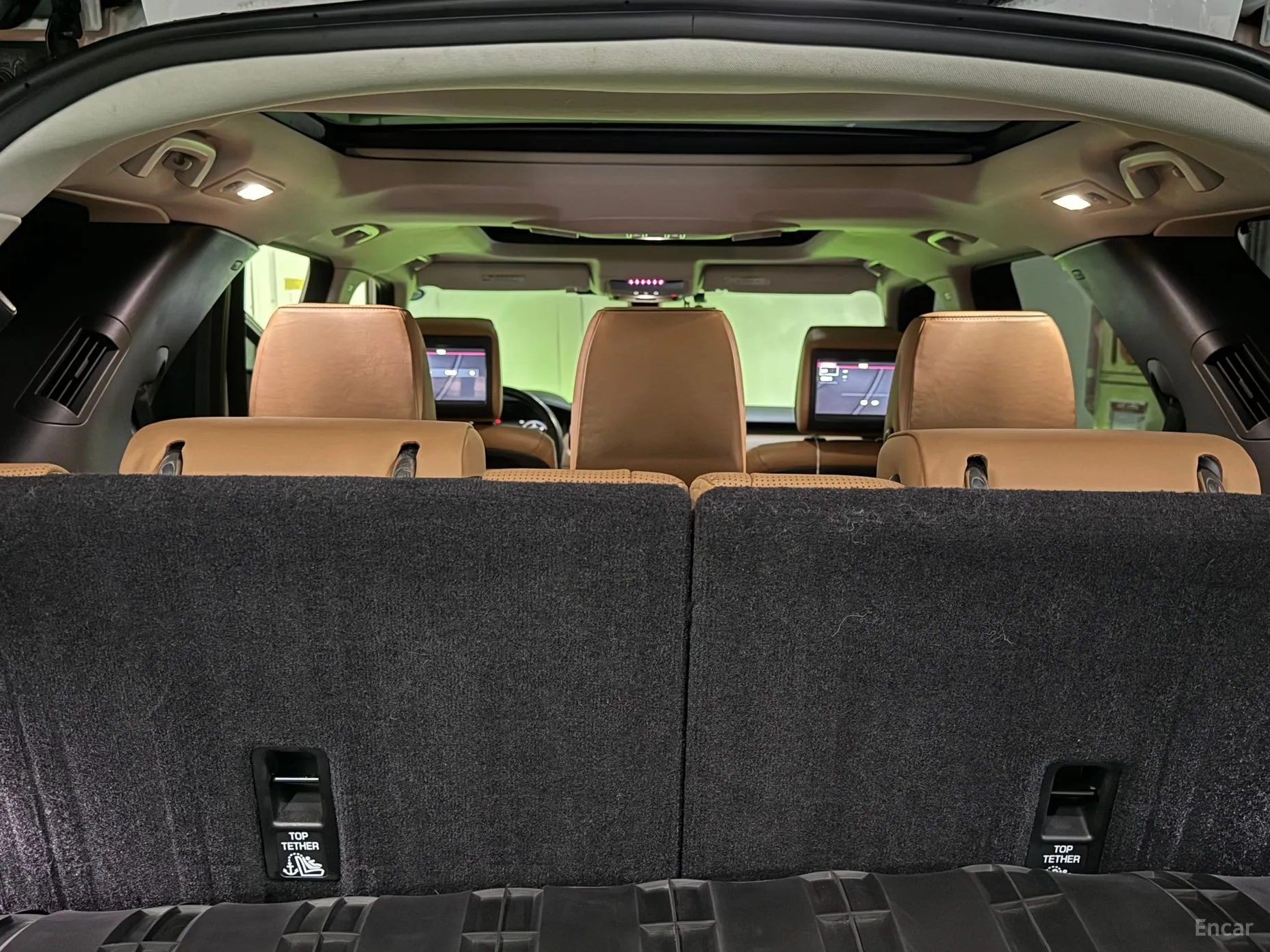 Land Rover Discovery 5 превью 3