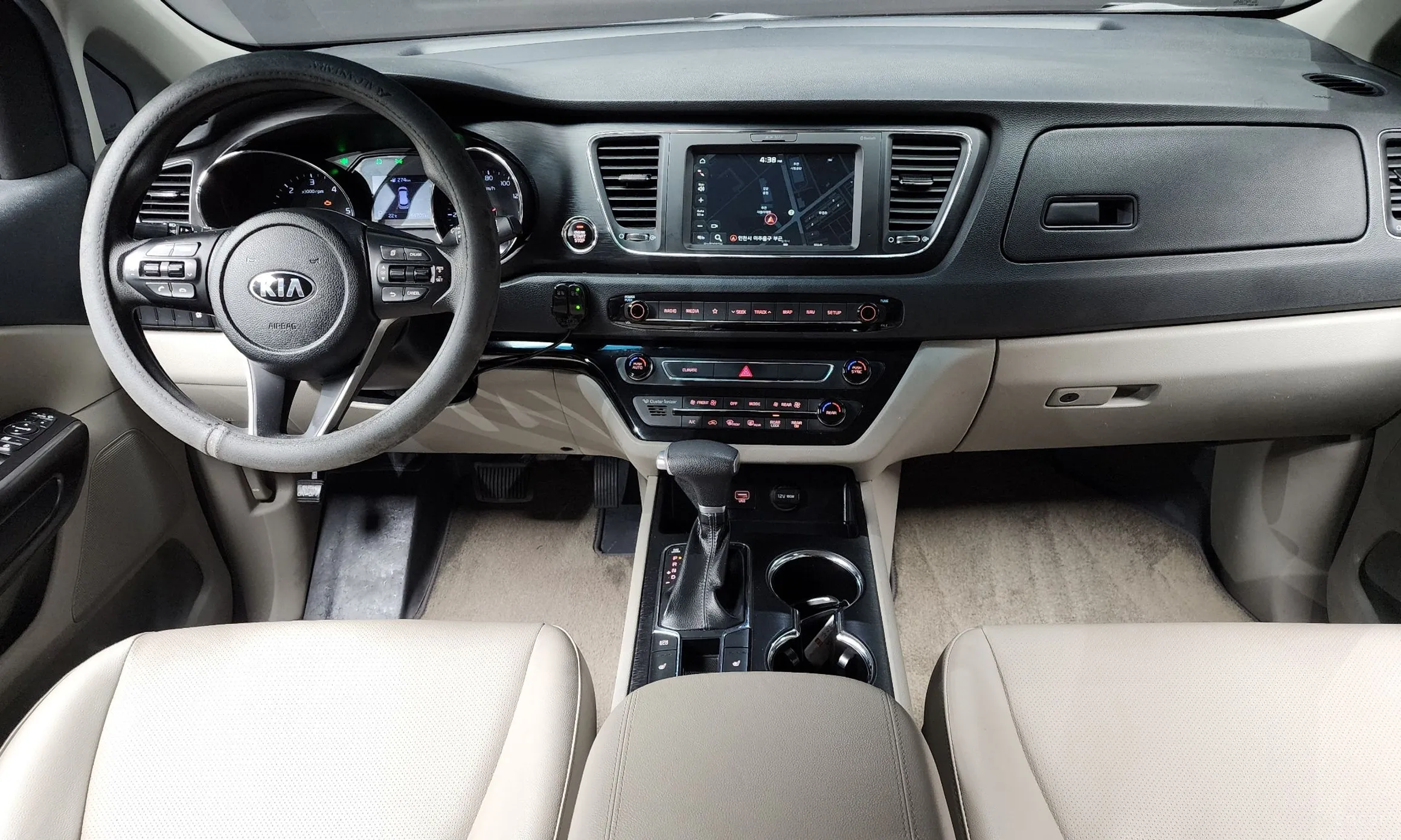 Kia Carnival превью 4
