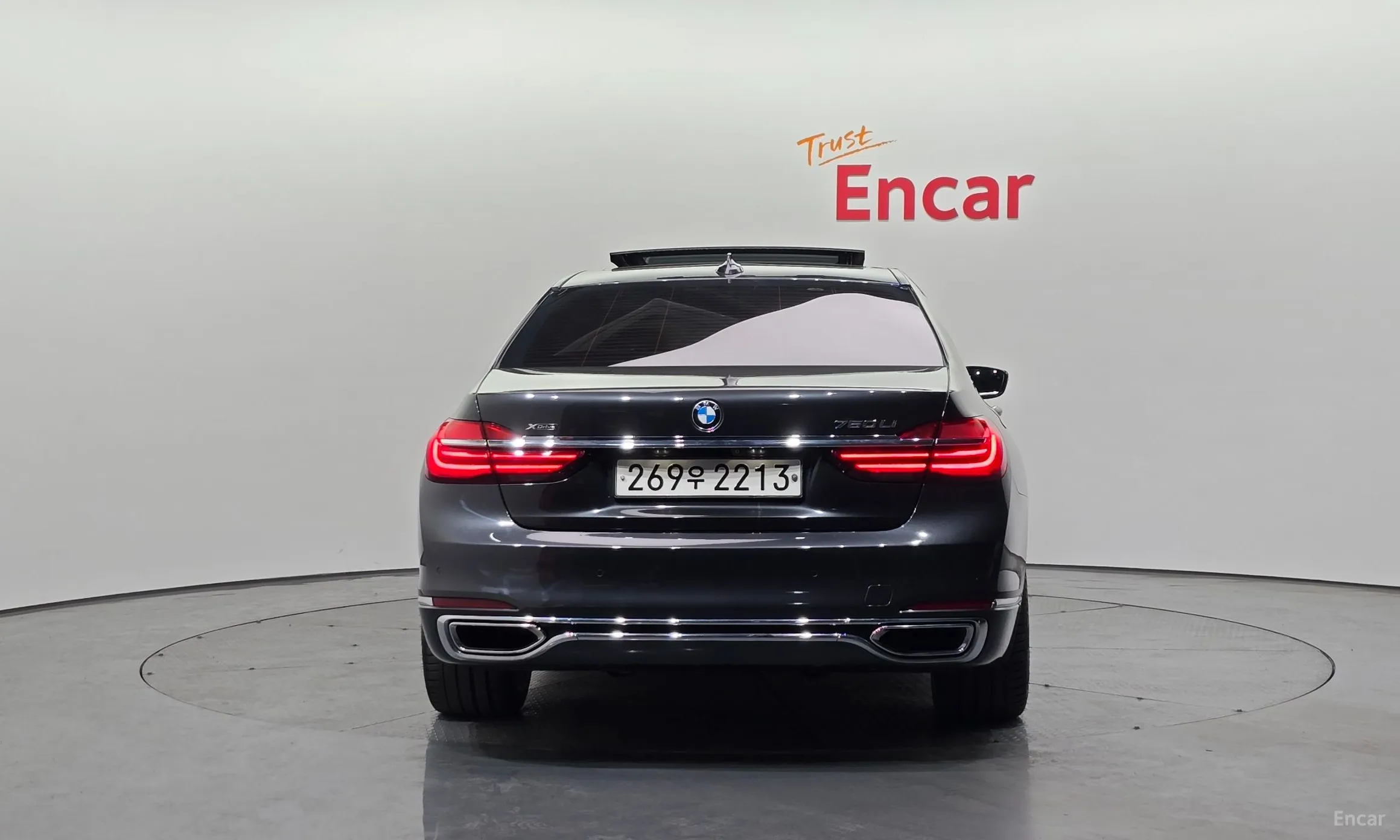 BMW 7 Series (G11) превью 3