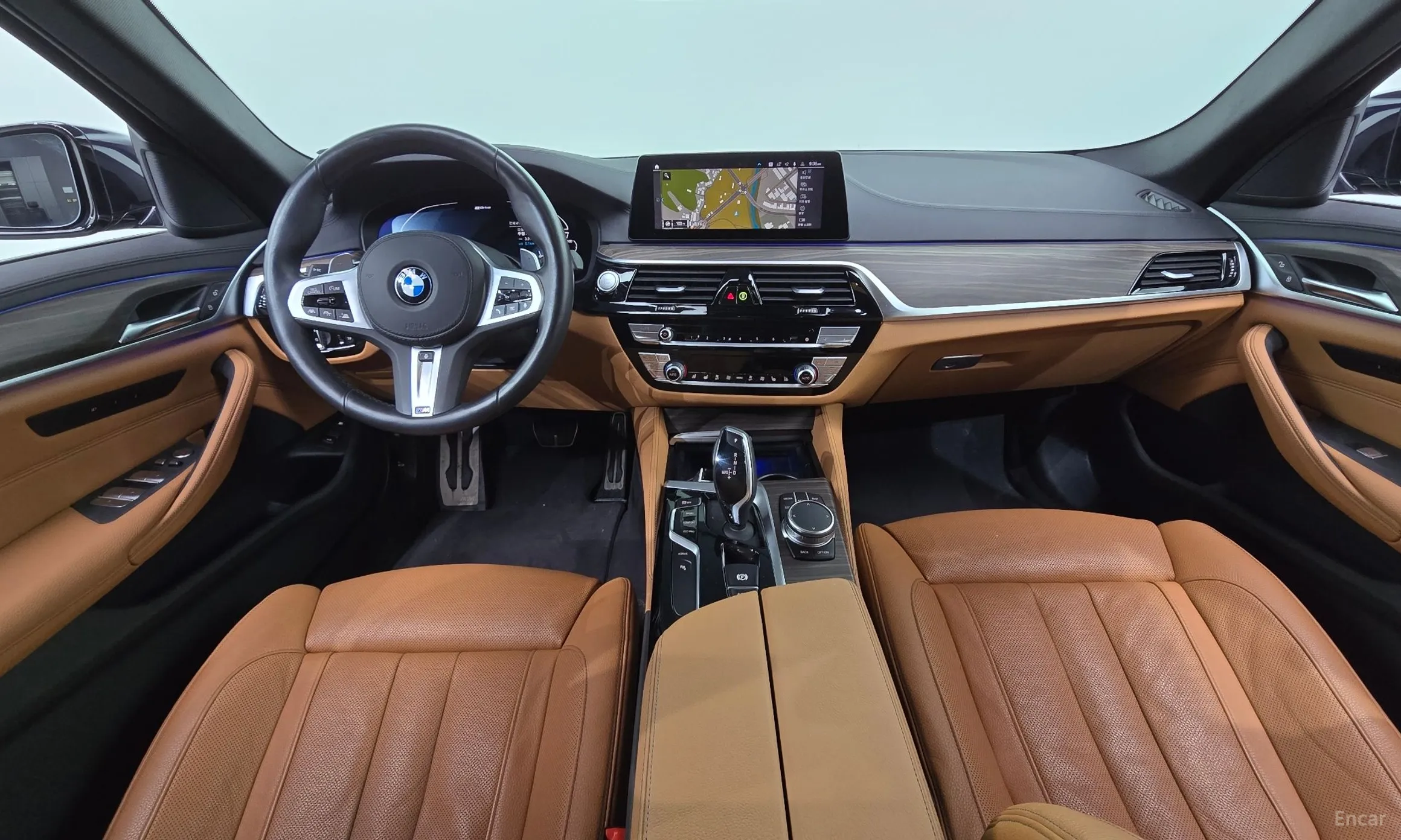 BMW 5 Series (G30) превью 4