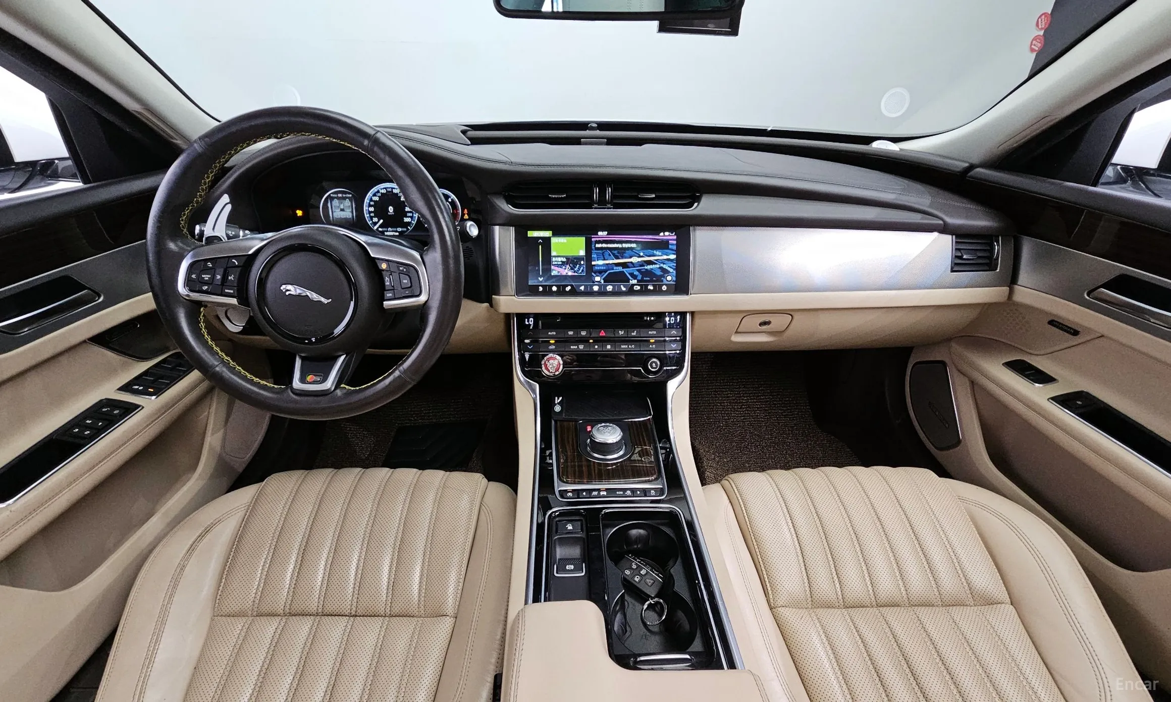 Jaguar XF (x260) превью 7
