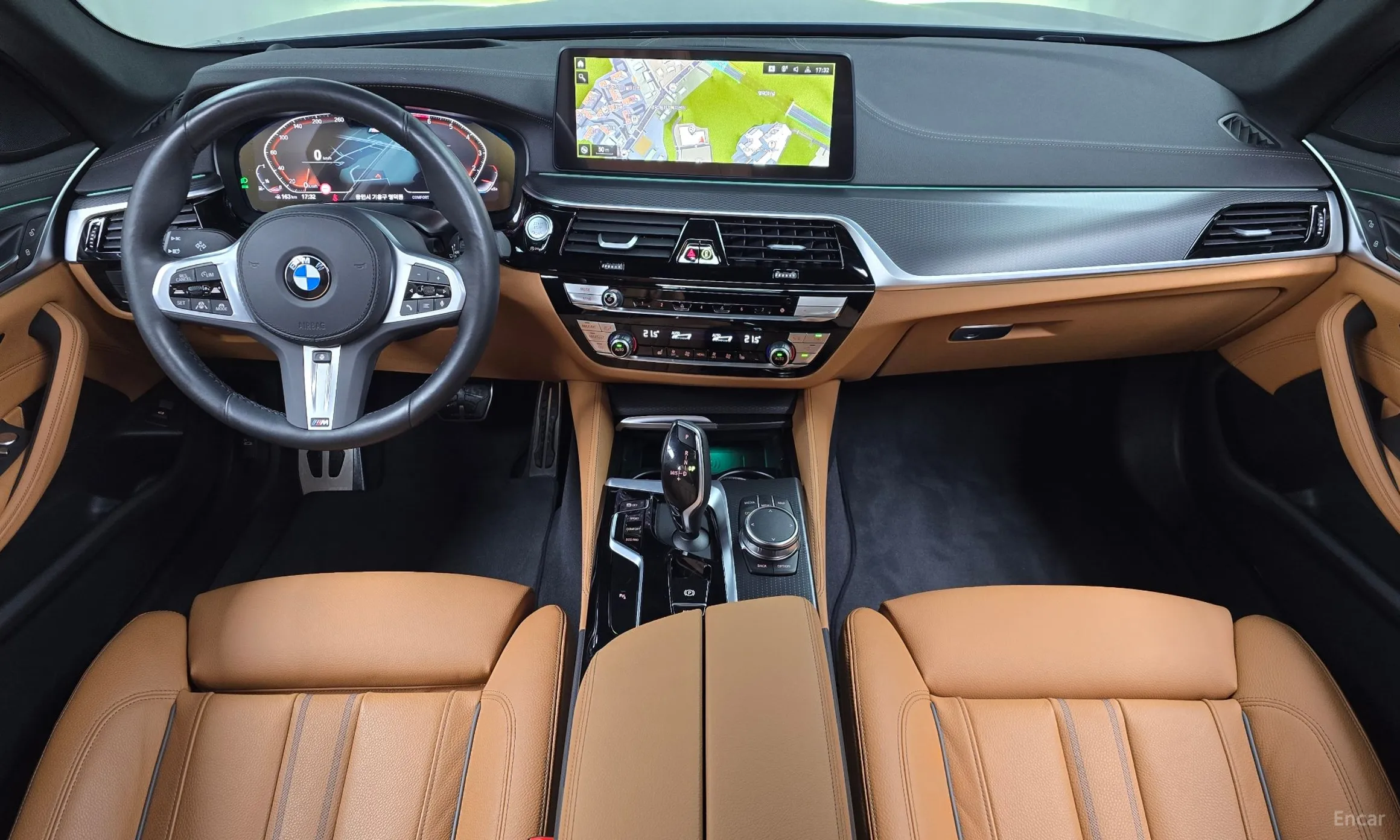 BMW 5 Series (G30) превью 4