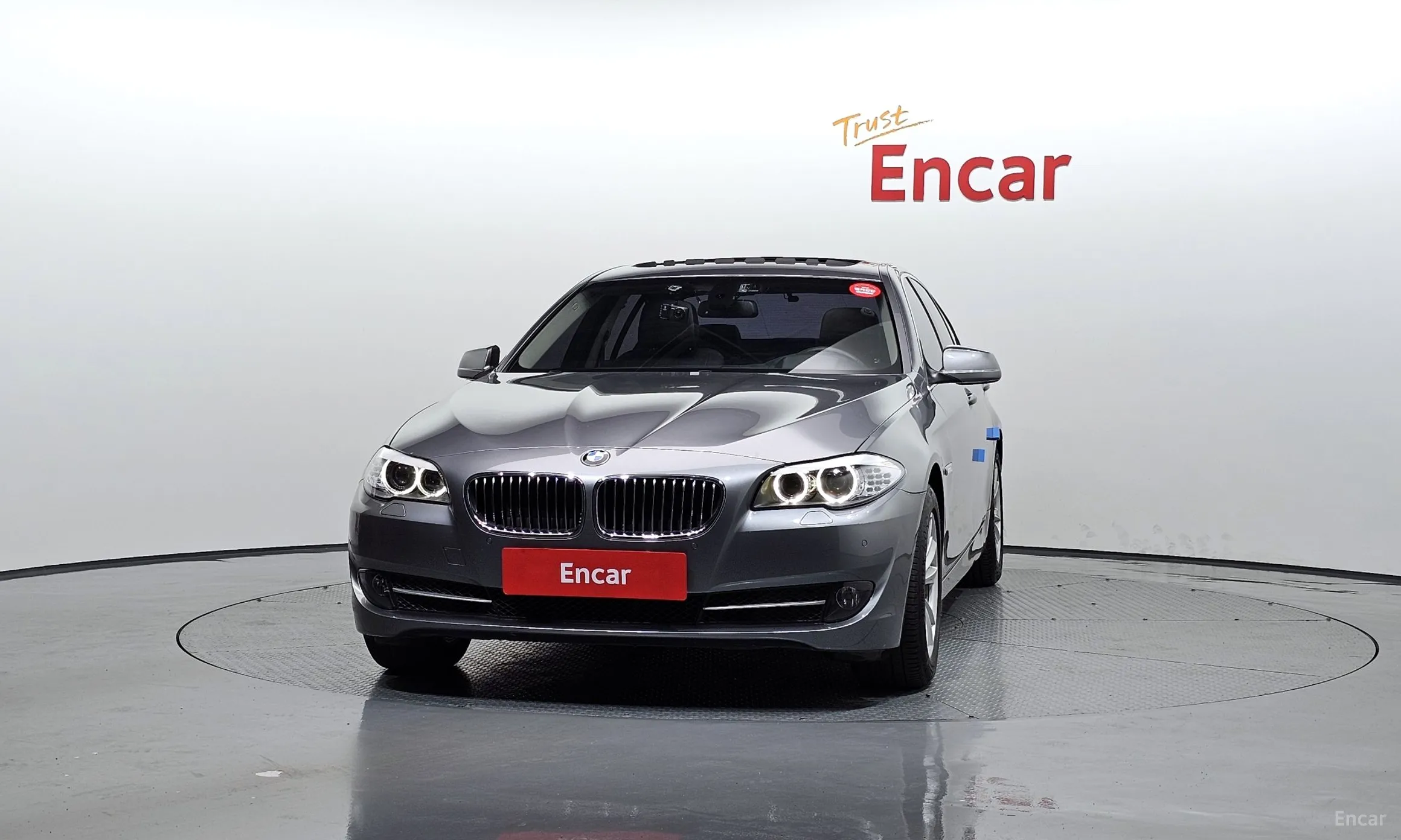 BMW 5 Series (F10) превью 2