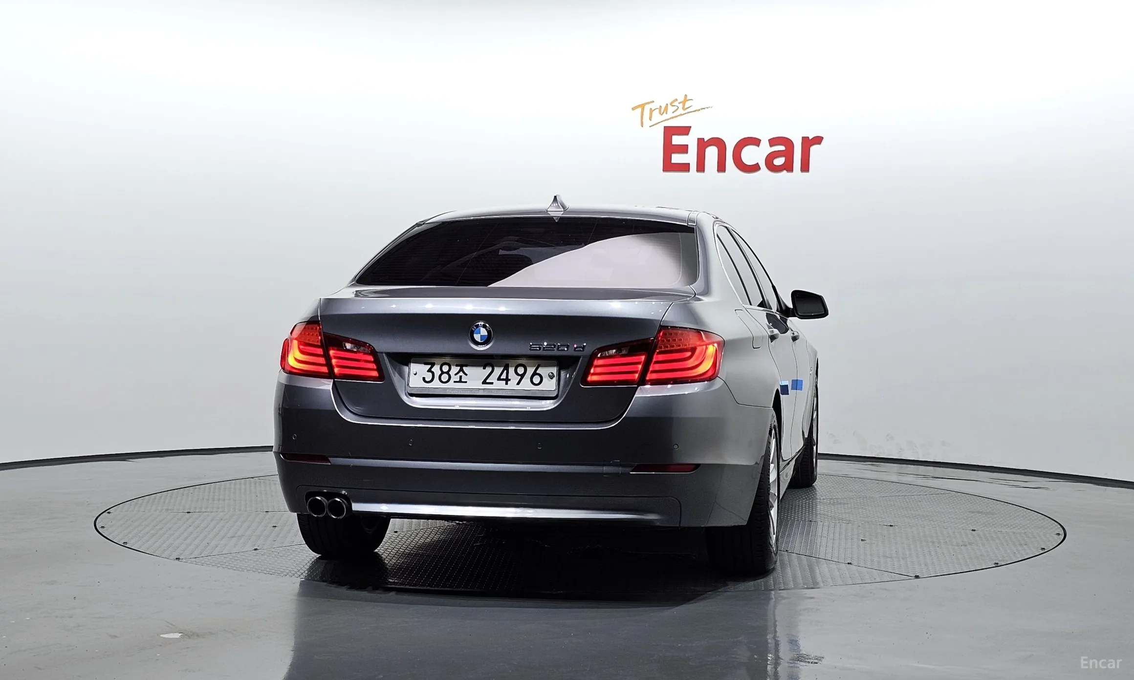 BMW 5 Series (F10) превью 3
